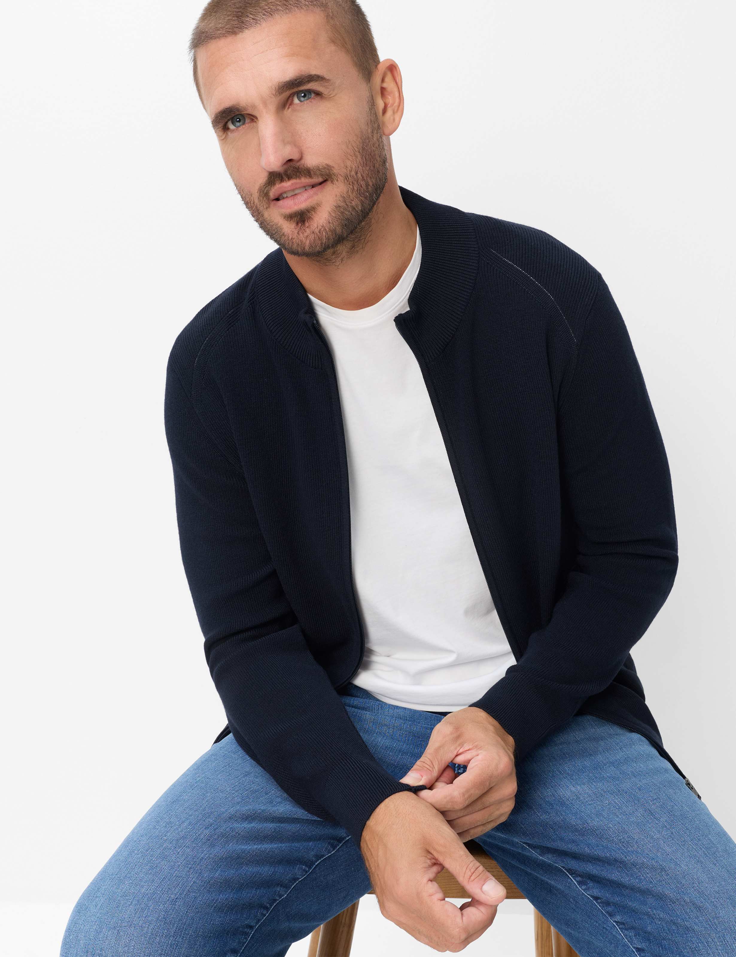 Homme Style JOHN Bleu Foncé  Détail 1