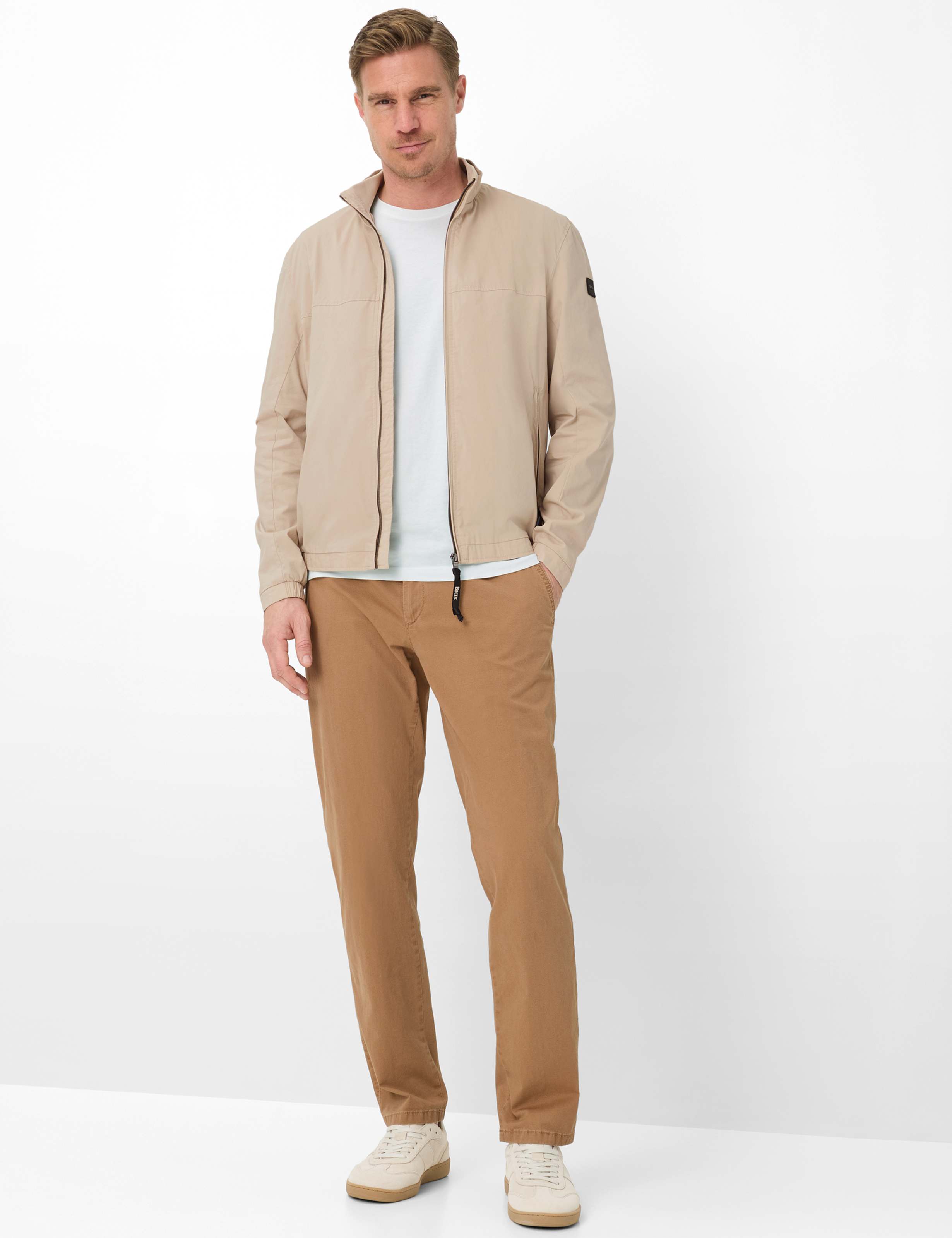 Men Style CALVIN Beige  Model Outfit