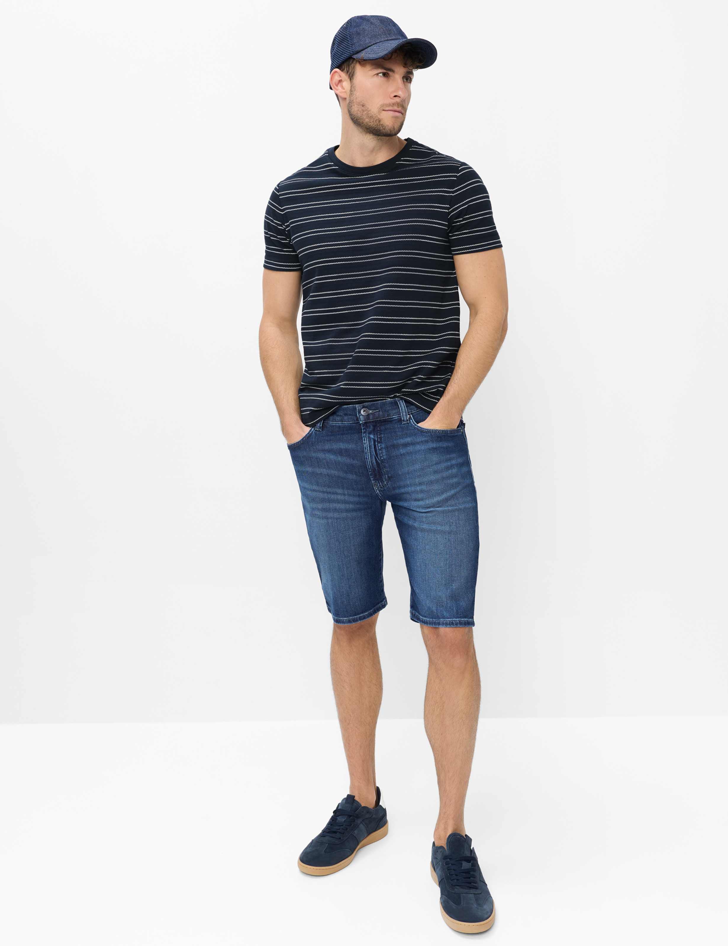 Heren Style CLINT B Denim Donkerblauw Tapered Fit Model outfit