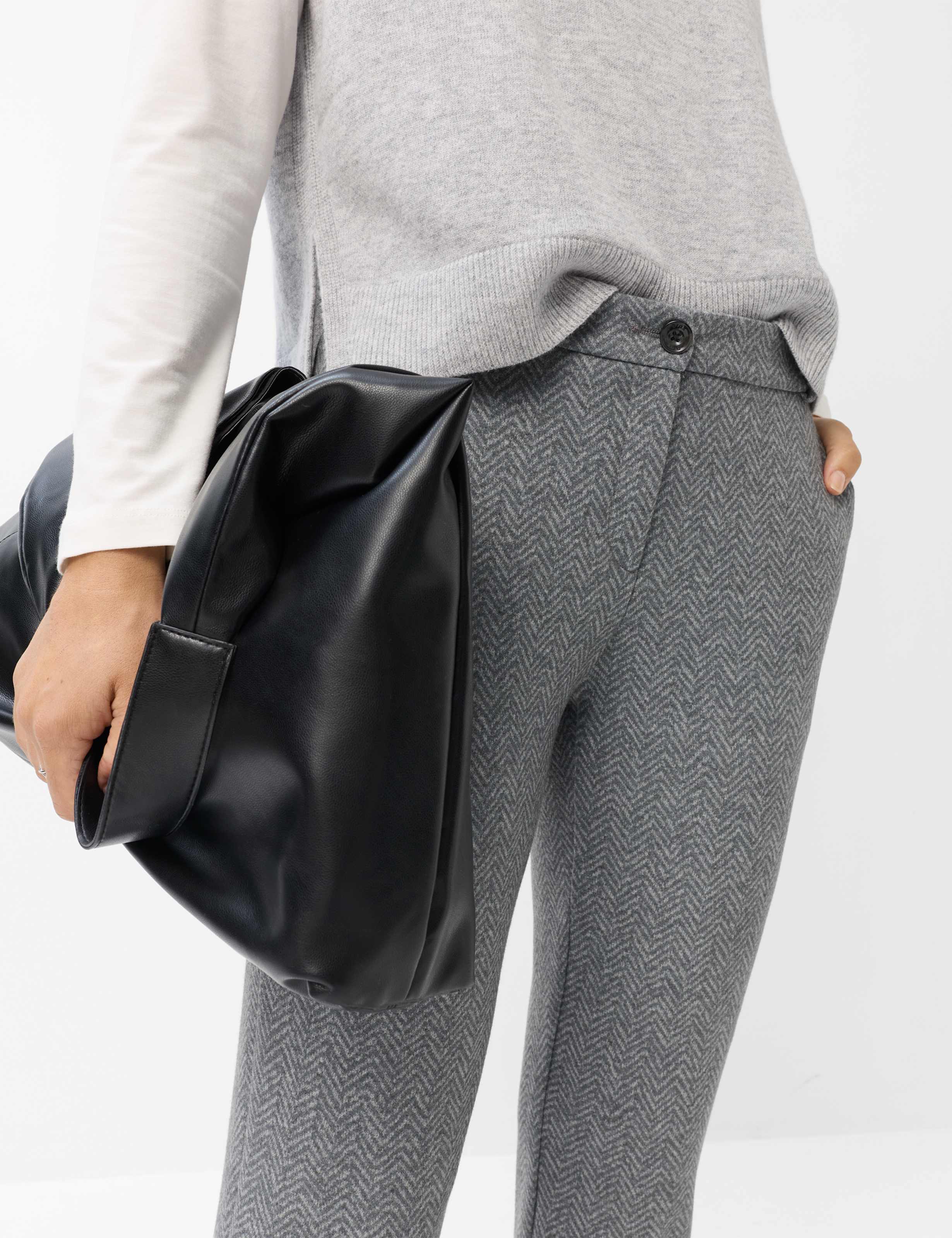 Women Style MARON S Dark Gray Regular Fit Detail 1