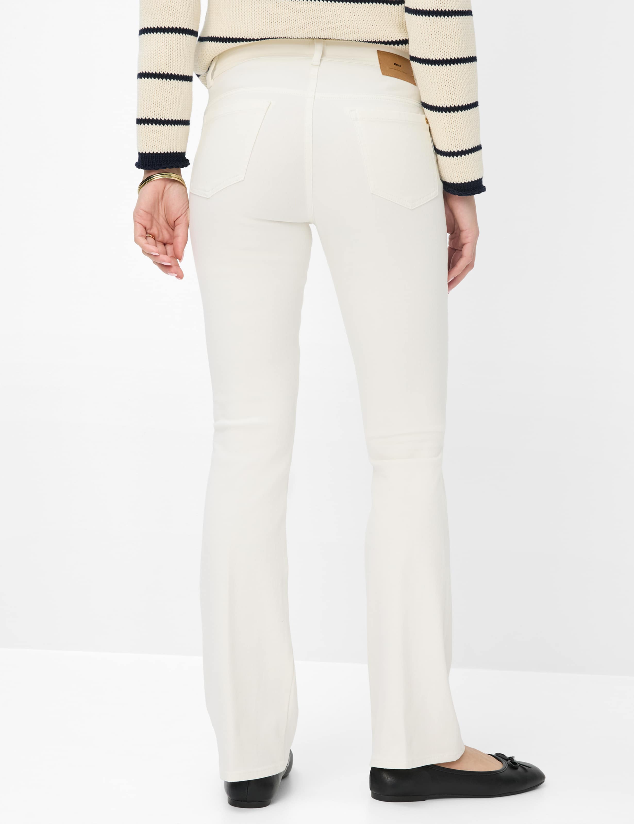 Women Style SHAKIRA Denim Cream White Slim Fit Model back
