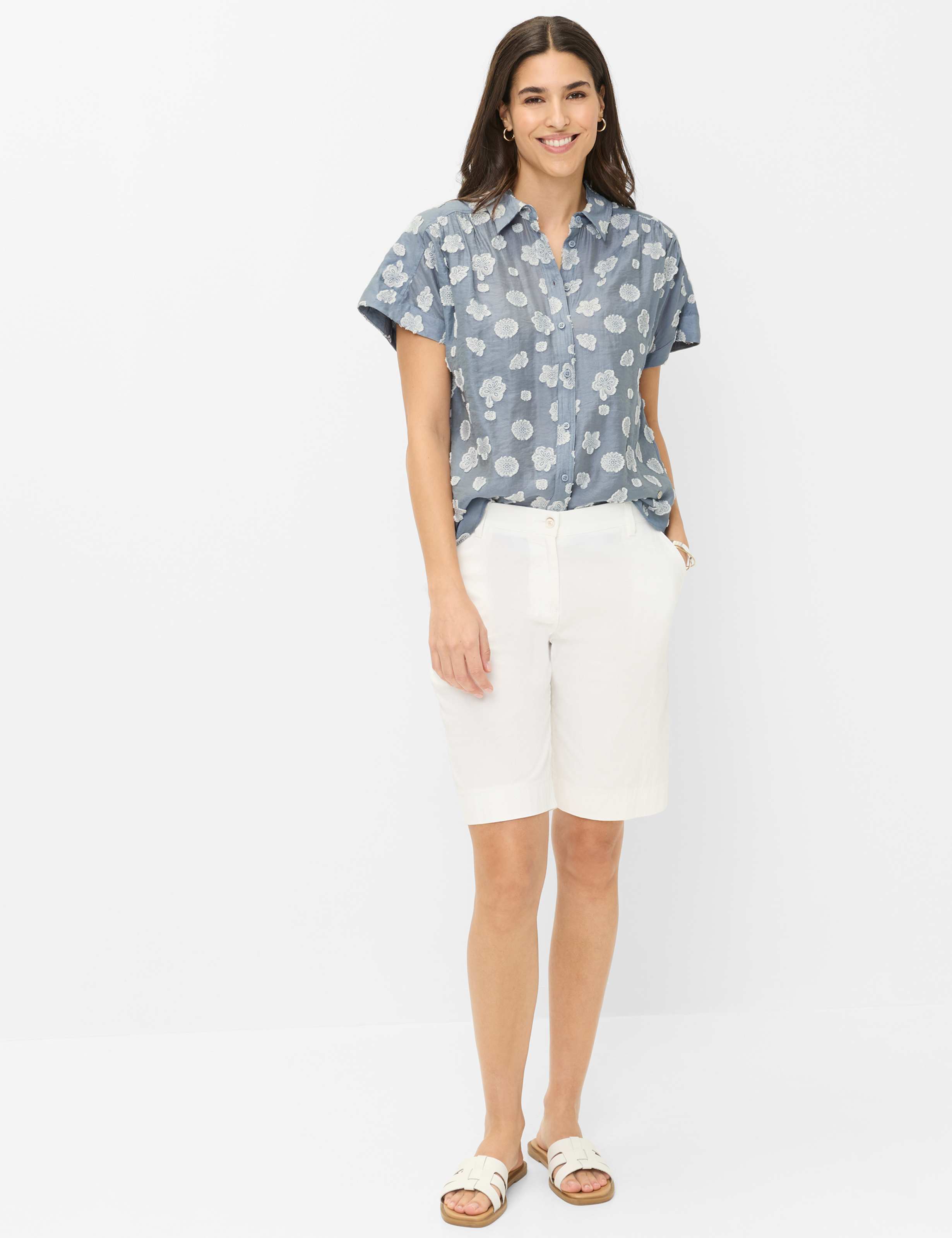 Women Style MIA B Cream White Regular Fit Model Outfit