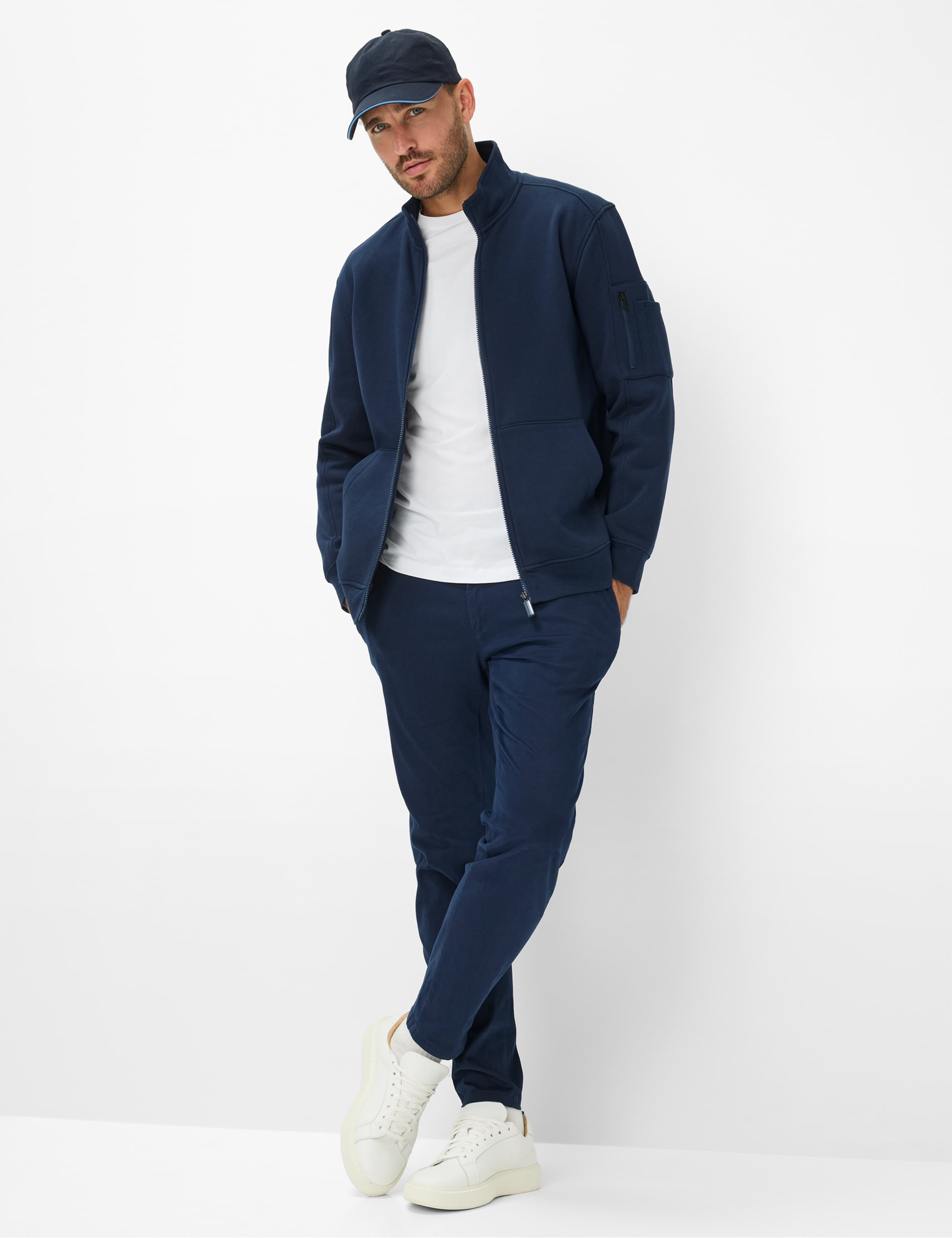Herren Style SCOTT Blau  Model Outfit