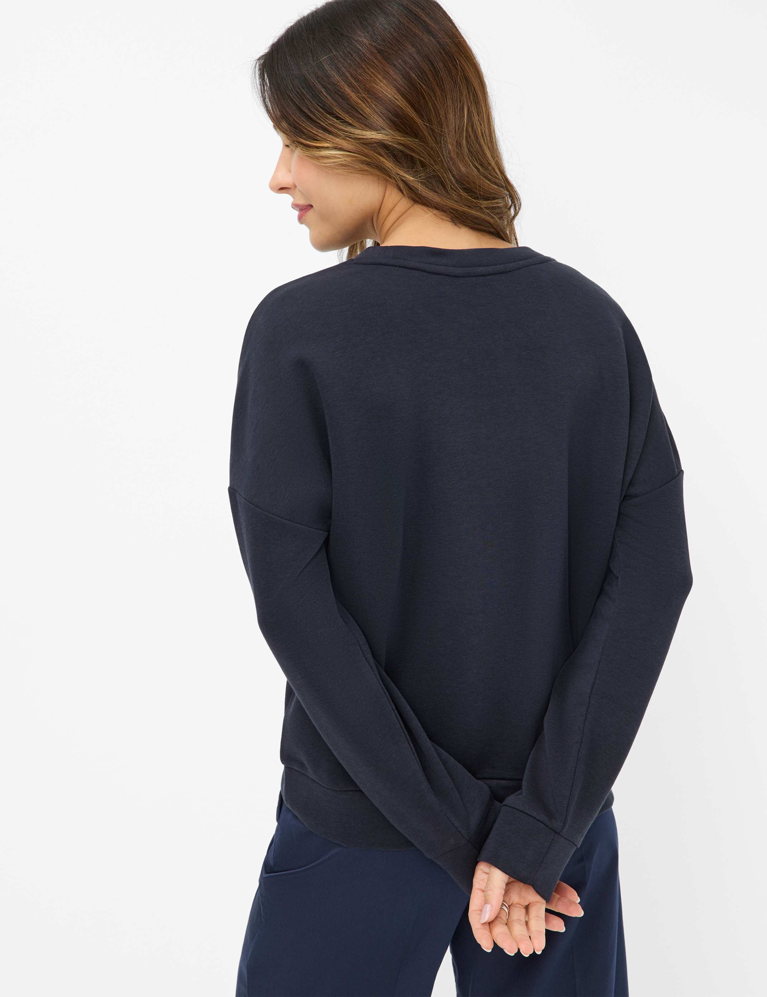 Damen Style BO Dunkelblau  Model Rueck