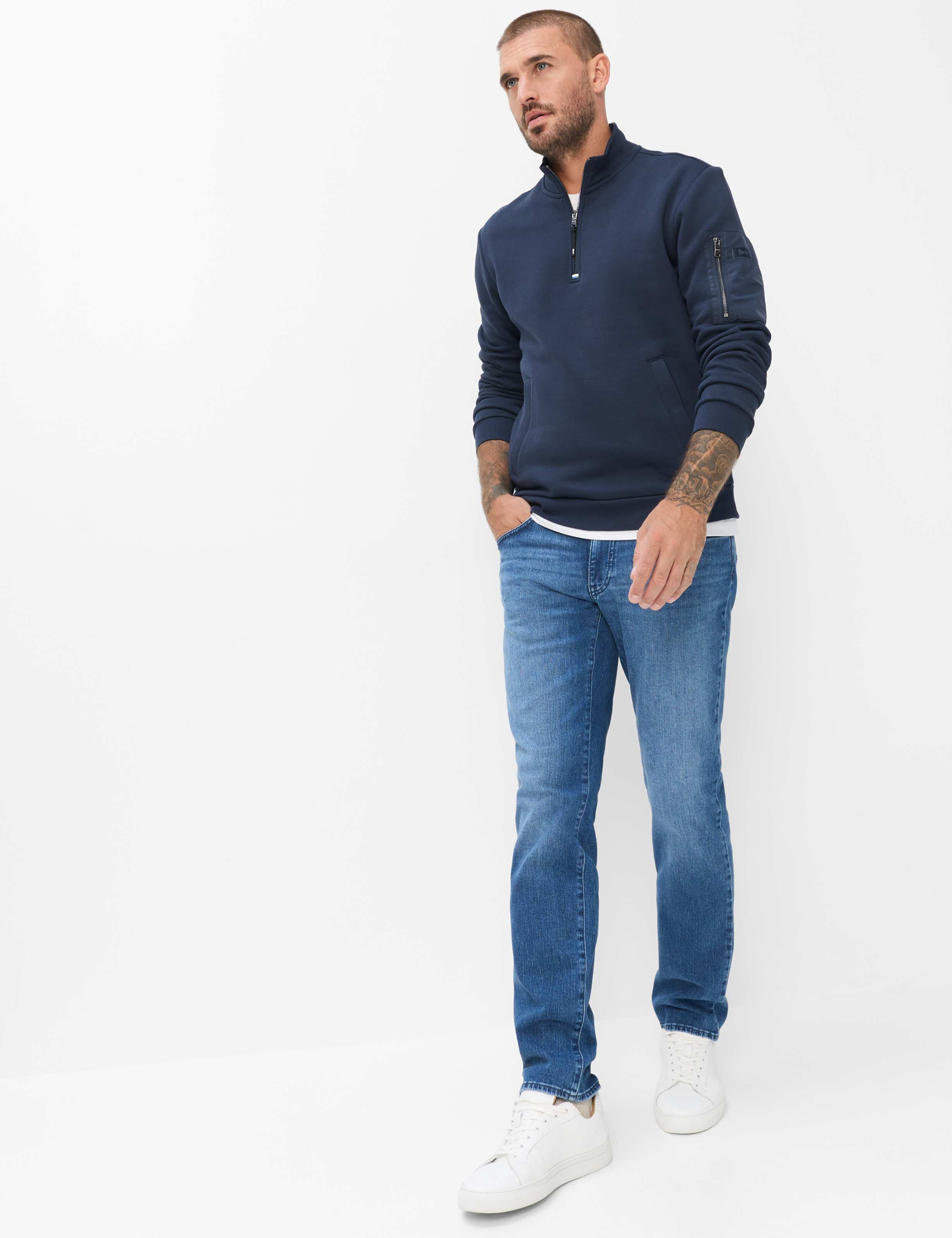 Homme Style CADIZ Denim Bleu Straight Fit Tenue du mannequin