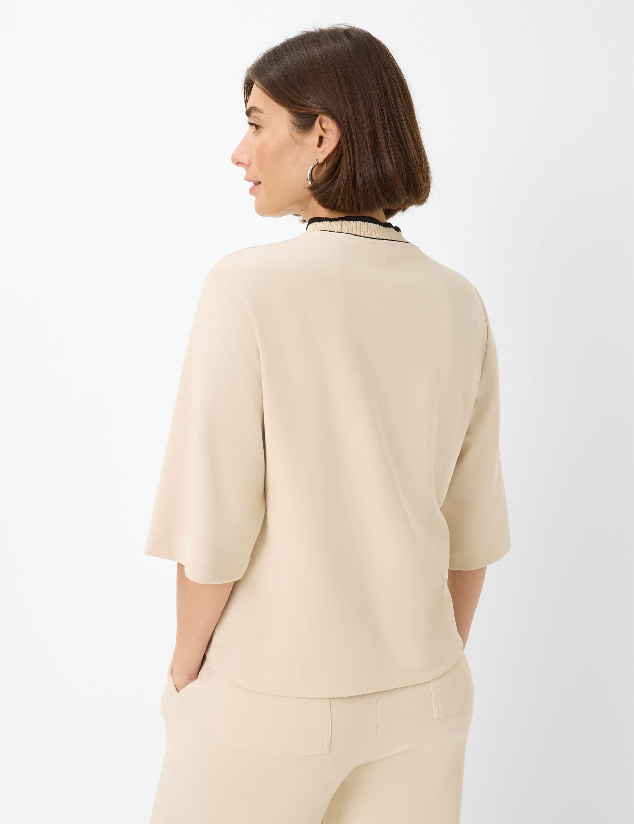 Damen Style BERTA M Cremeweiß  Model Rueck