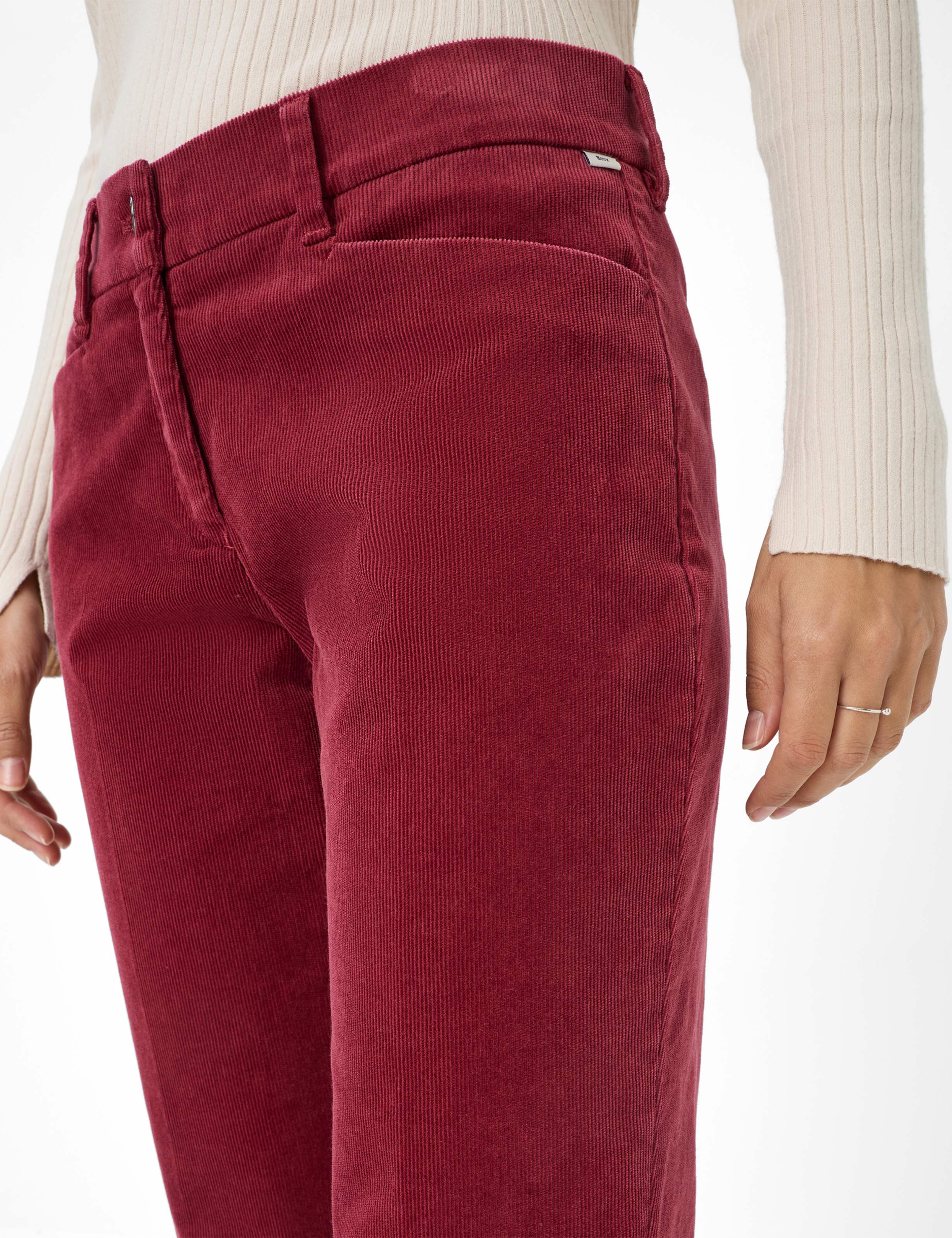 Femme Style MARA S Rouge Foncé Regular Fit Détail 2