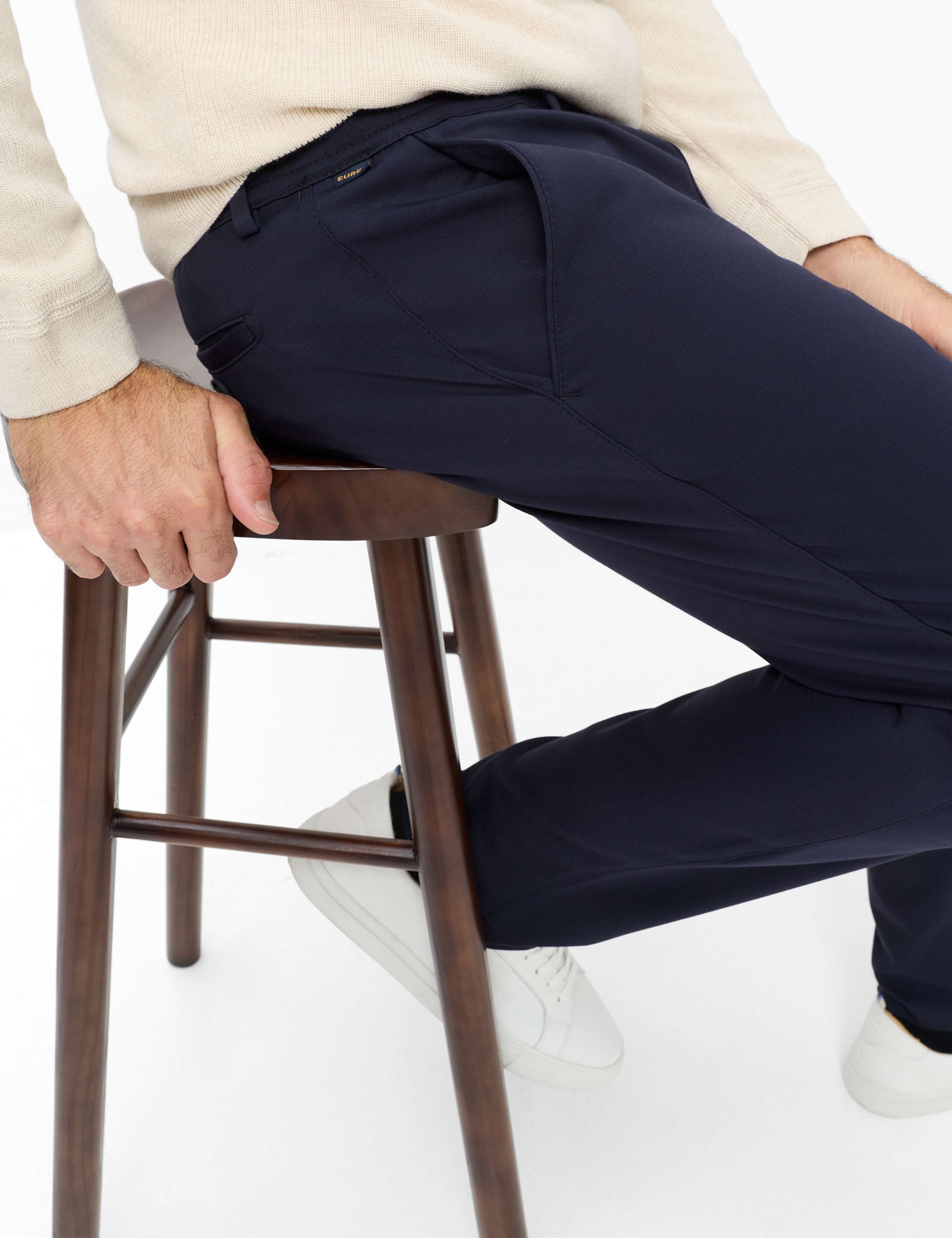 Herren Style THORE Dunkelblau Regular Fit Detail 1