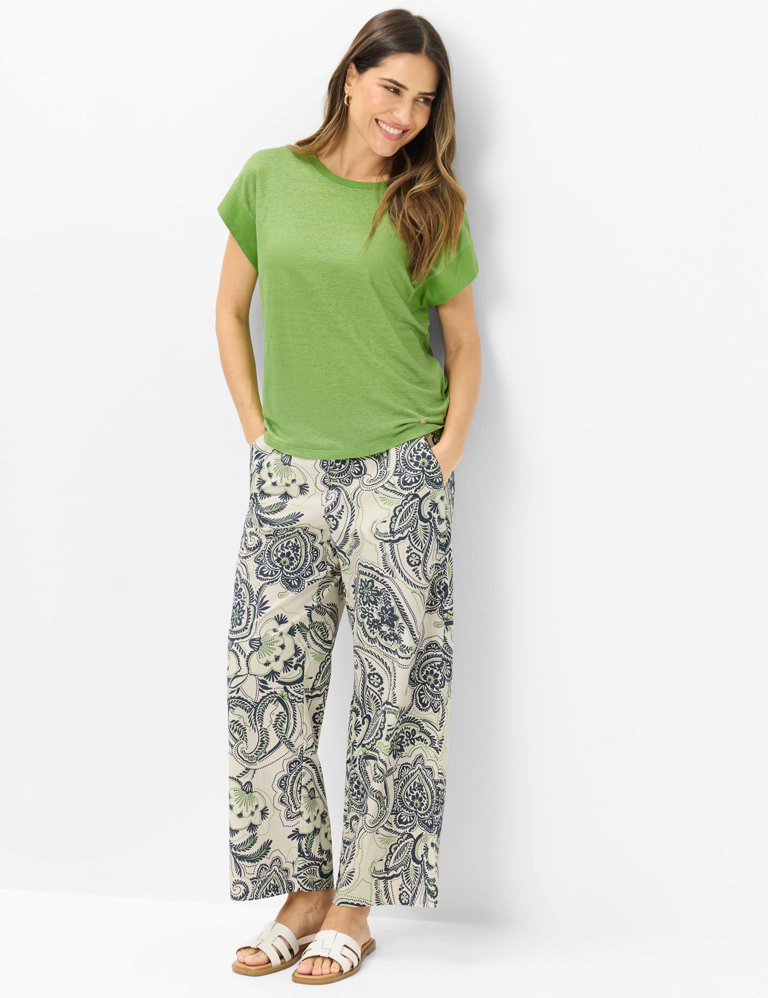 Femme Style CAELEN S Vert  Tenue du mannequin