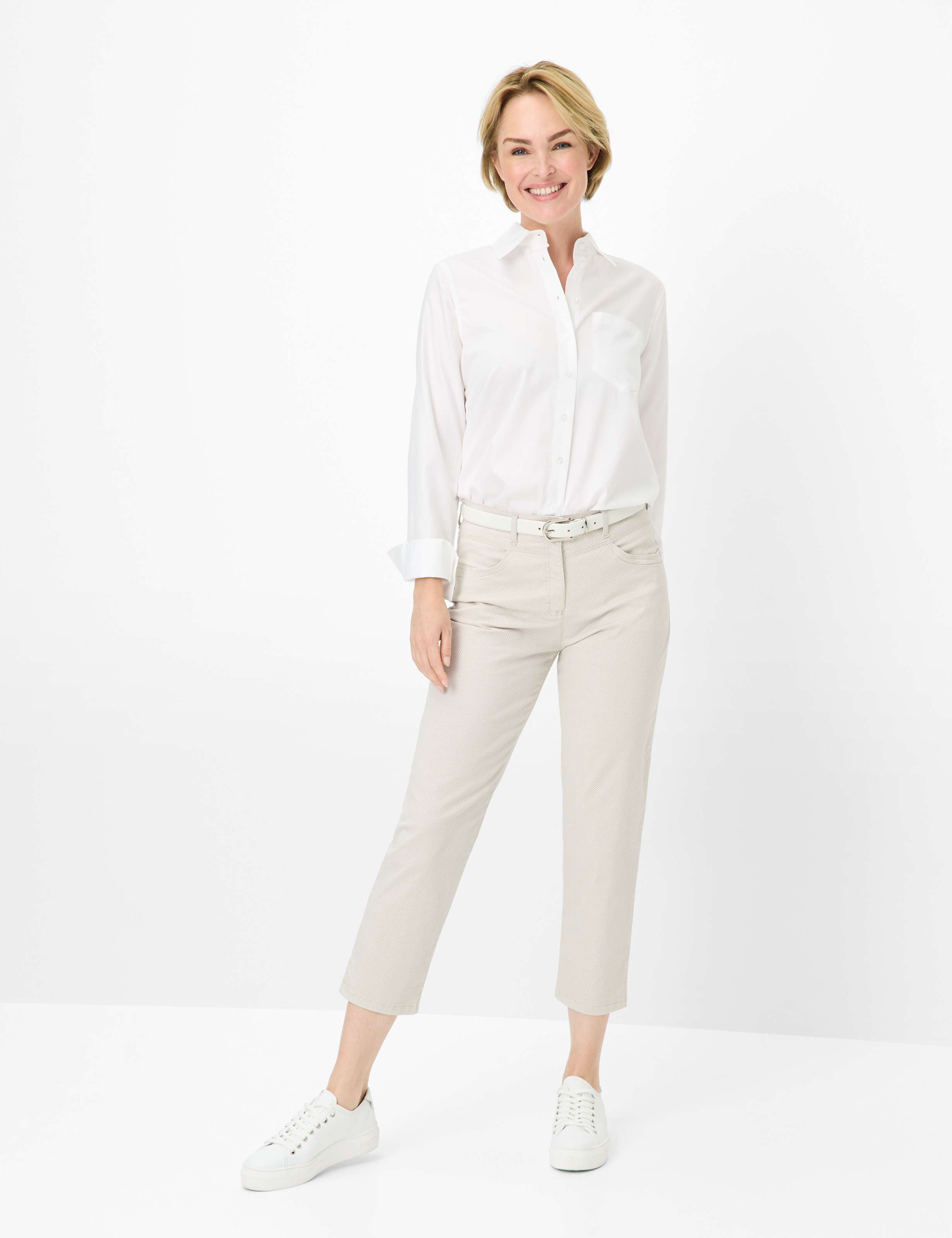 Damen Style CAREN NEW 6/8 Beige Comfort Plus Fit Model Outfit