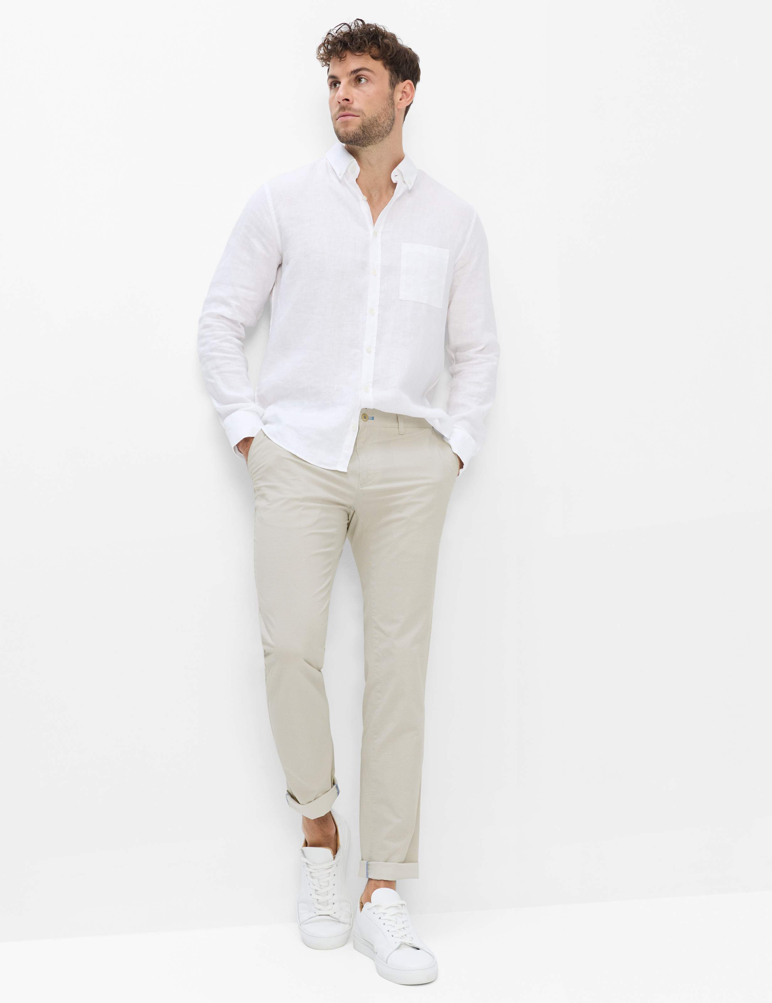 Homme Style FABIO Beige Clair Modern Fit Tenue du mannequin
