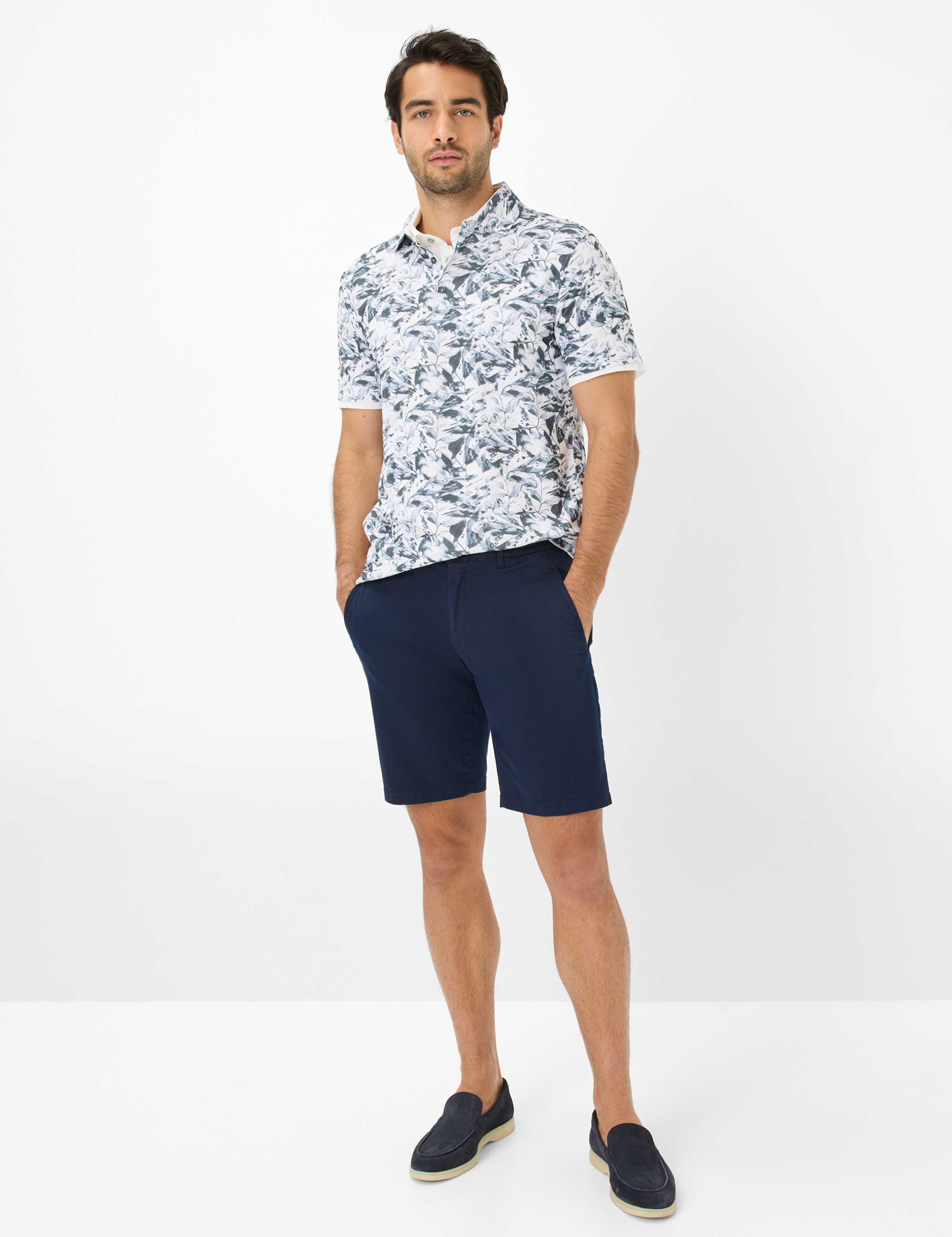 Herren Style PHIL Dunkelblau Modern Fit Model Outfit