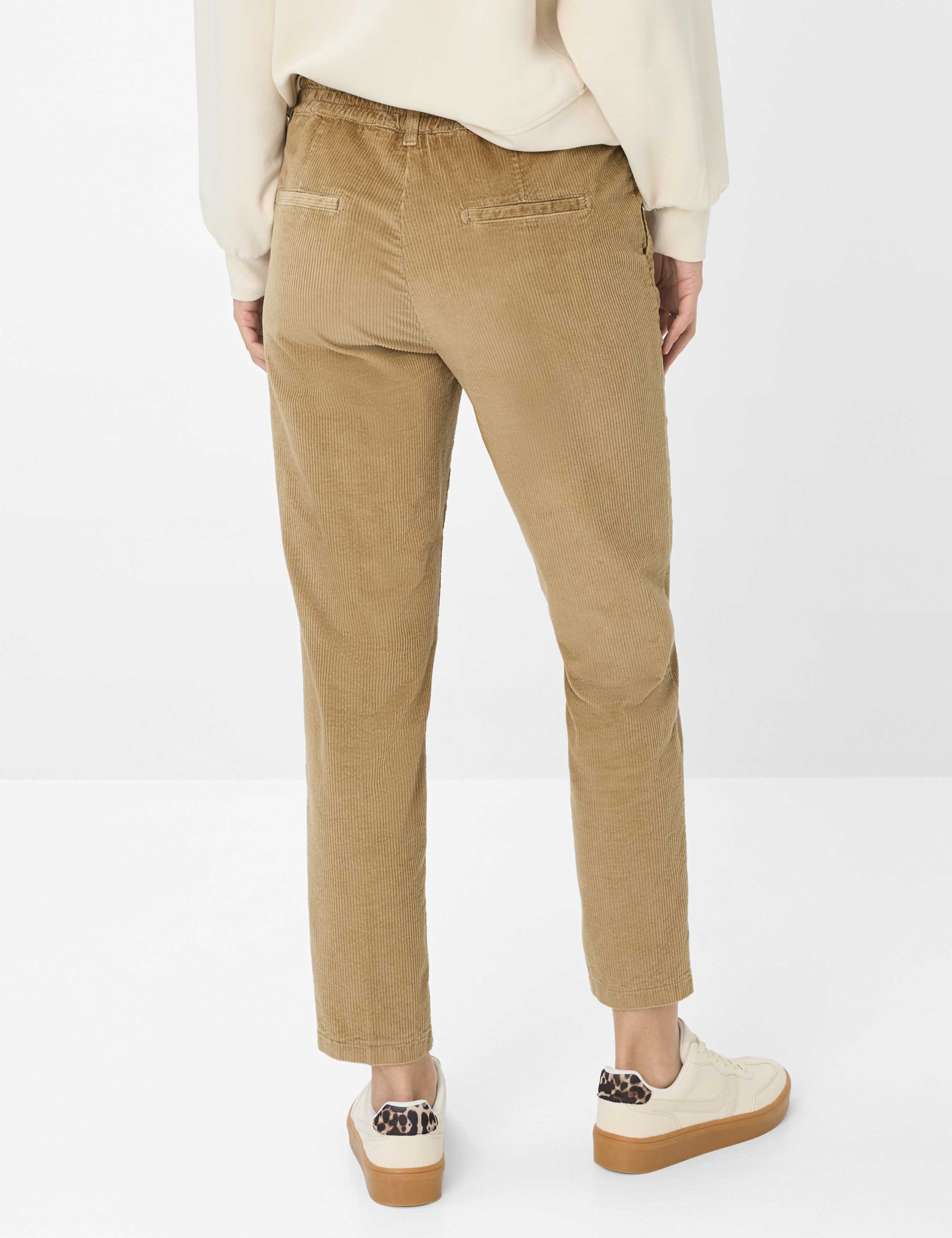 Dame Style MARON S Lysbrun Regular Fit Model ryg