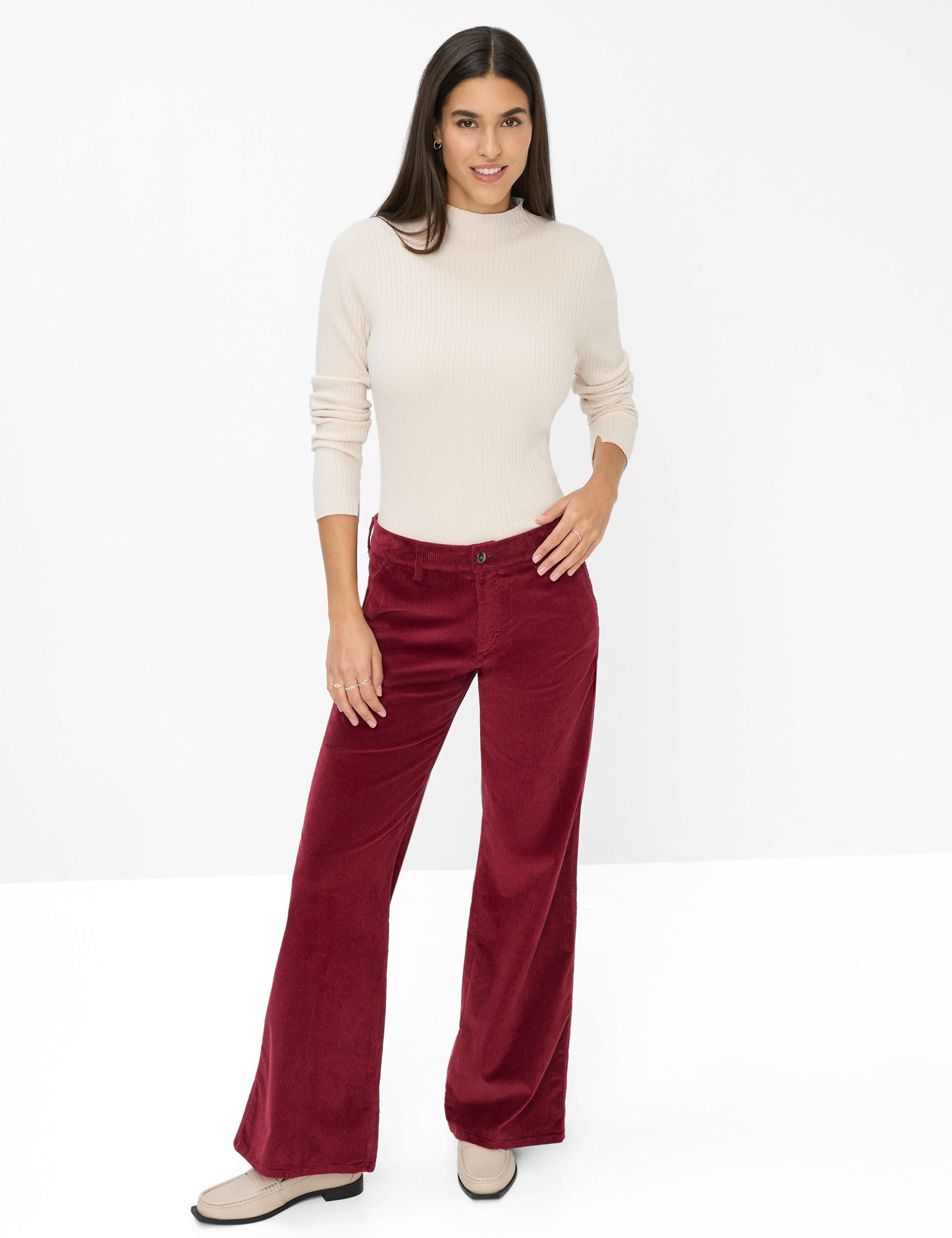Damen Style MAINE Dunkelrot Wide Leg Model Outfit