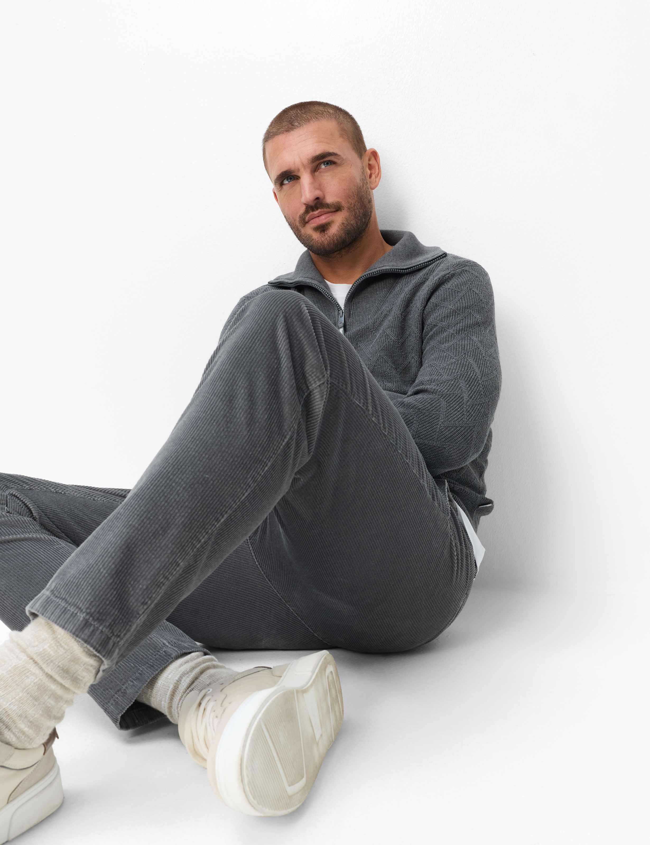 Herre Style PHIL Grå Tapered Fit Detalje 1
