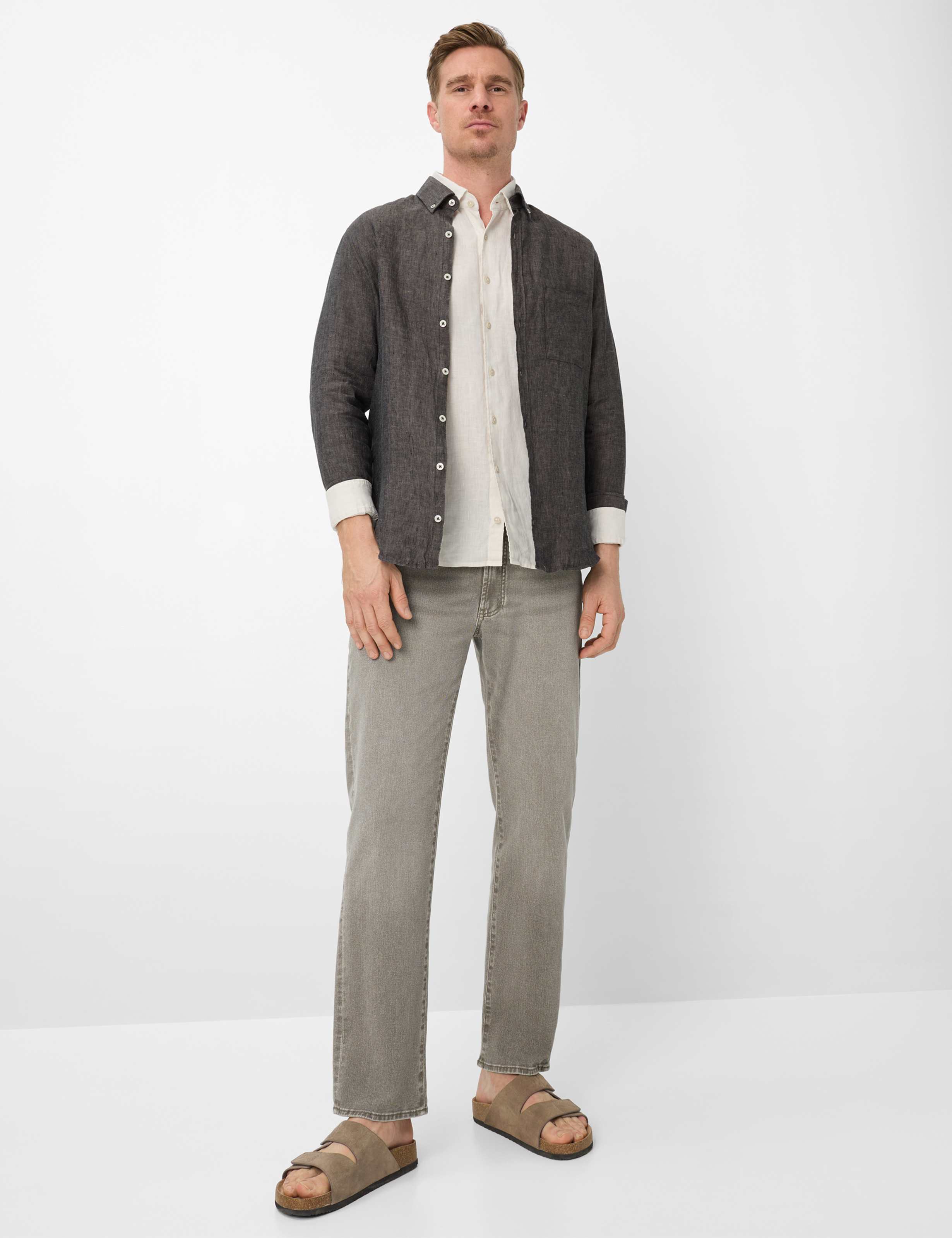 Homme Style CLINT Denim Marron Clair Straight Fit Tenue du mannequin