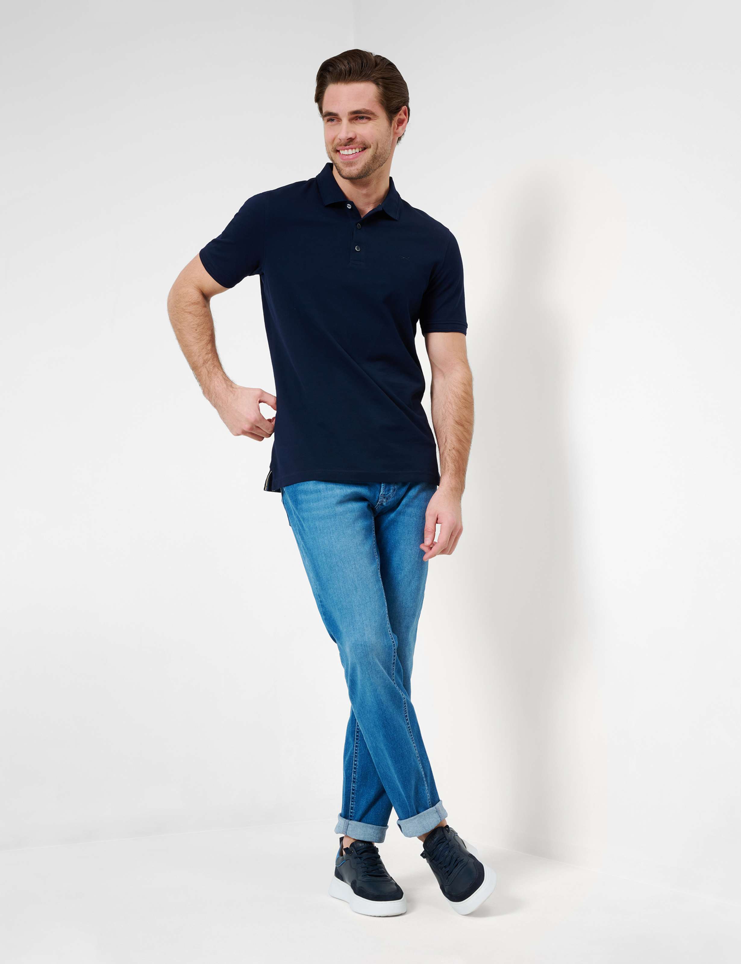 Herren Style PETE Dunkelblau  Model Outfit