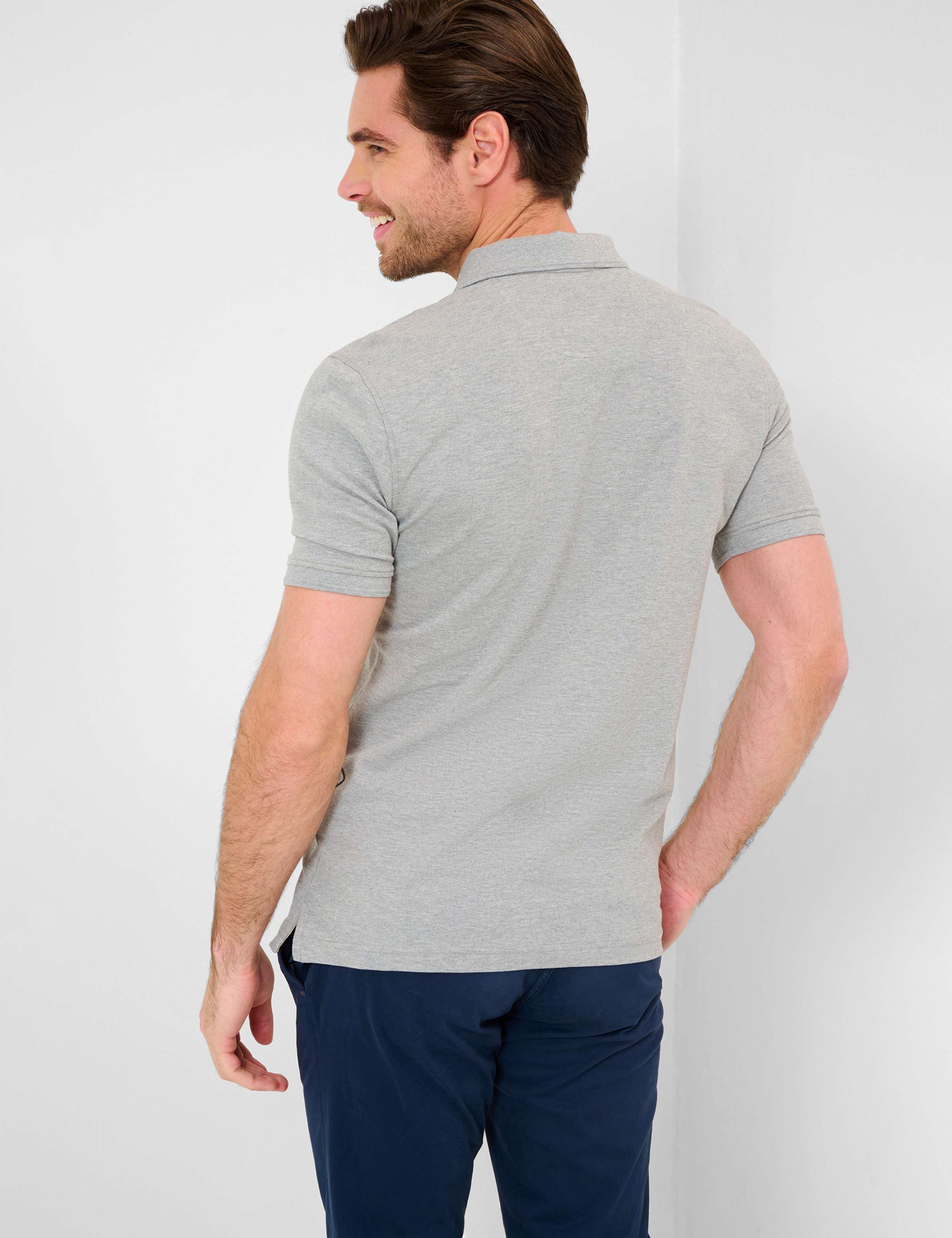 Herren Style PETE Hellgrau  Model Rueck