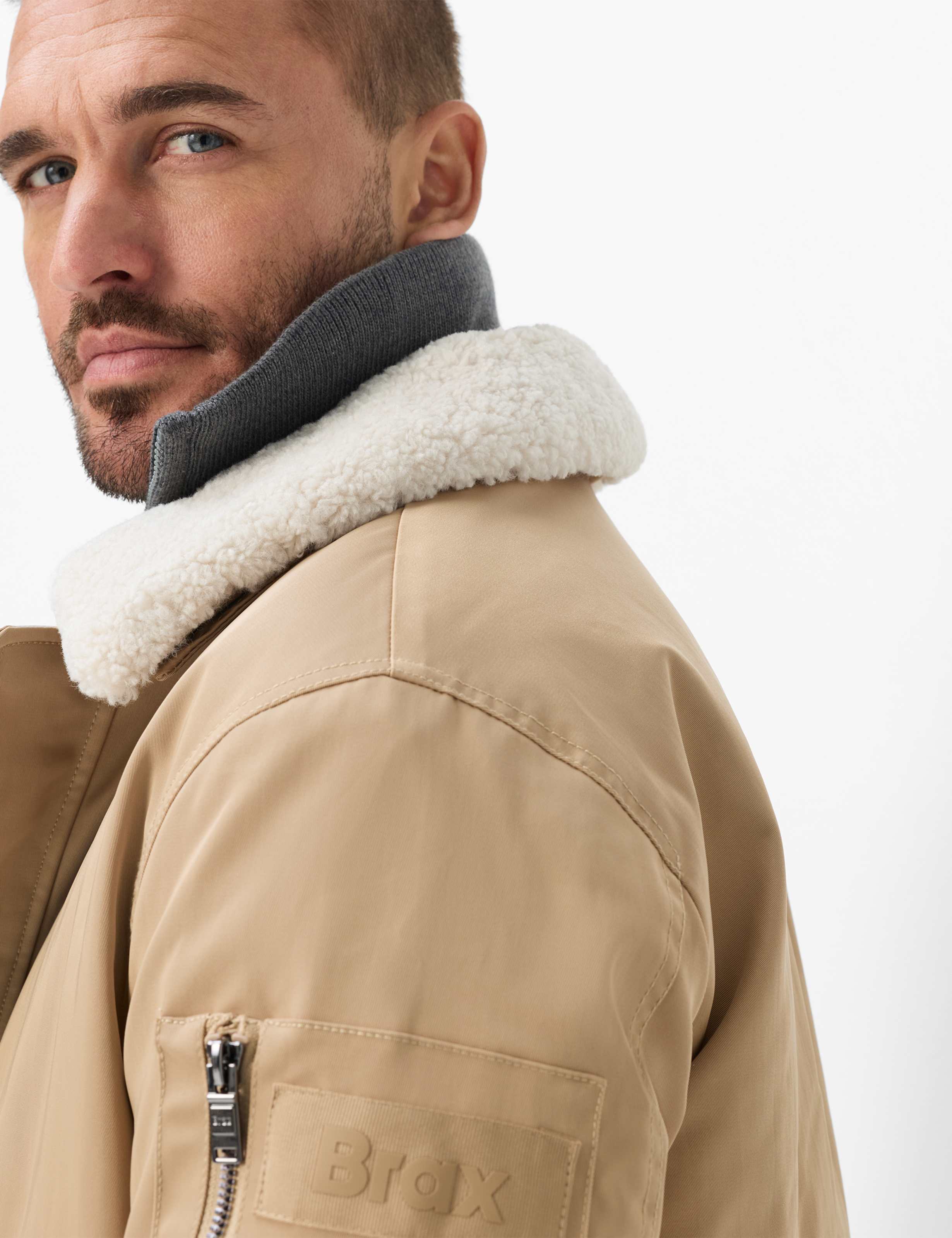 Shades of Beige, Men, Style LOGAN, DETAIL_TWO_ISHOP