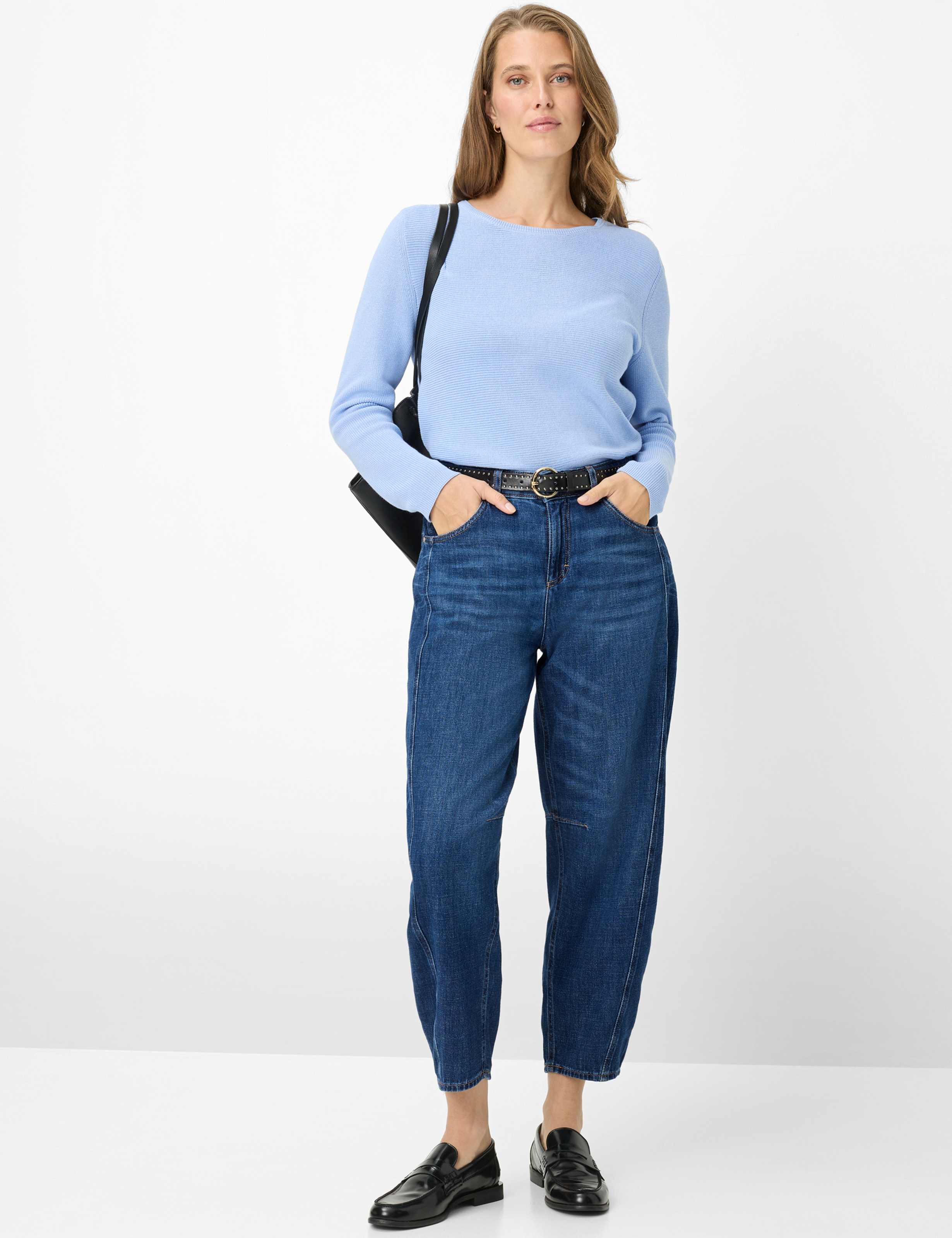 Femme Style LESLEY Bleu Clair  Tenue du mannequin