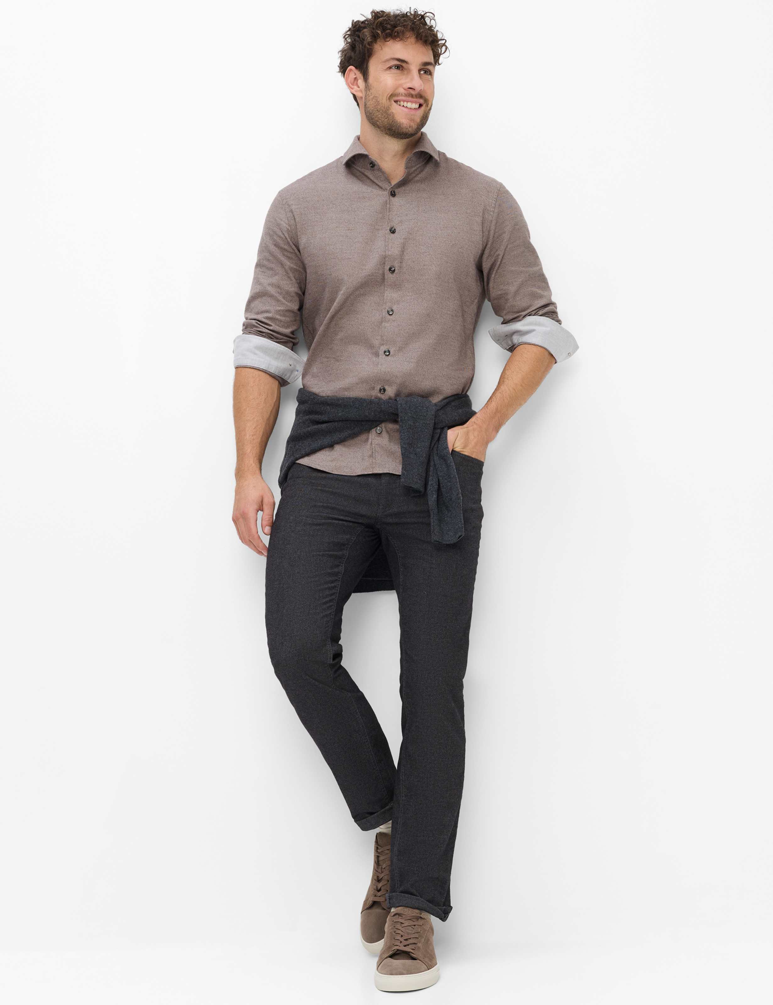 Homme Style CHUCK Gris Foncé Modern Fit Tenue du mannequin
