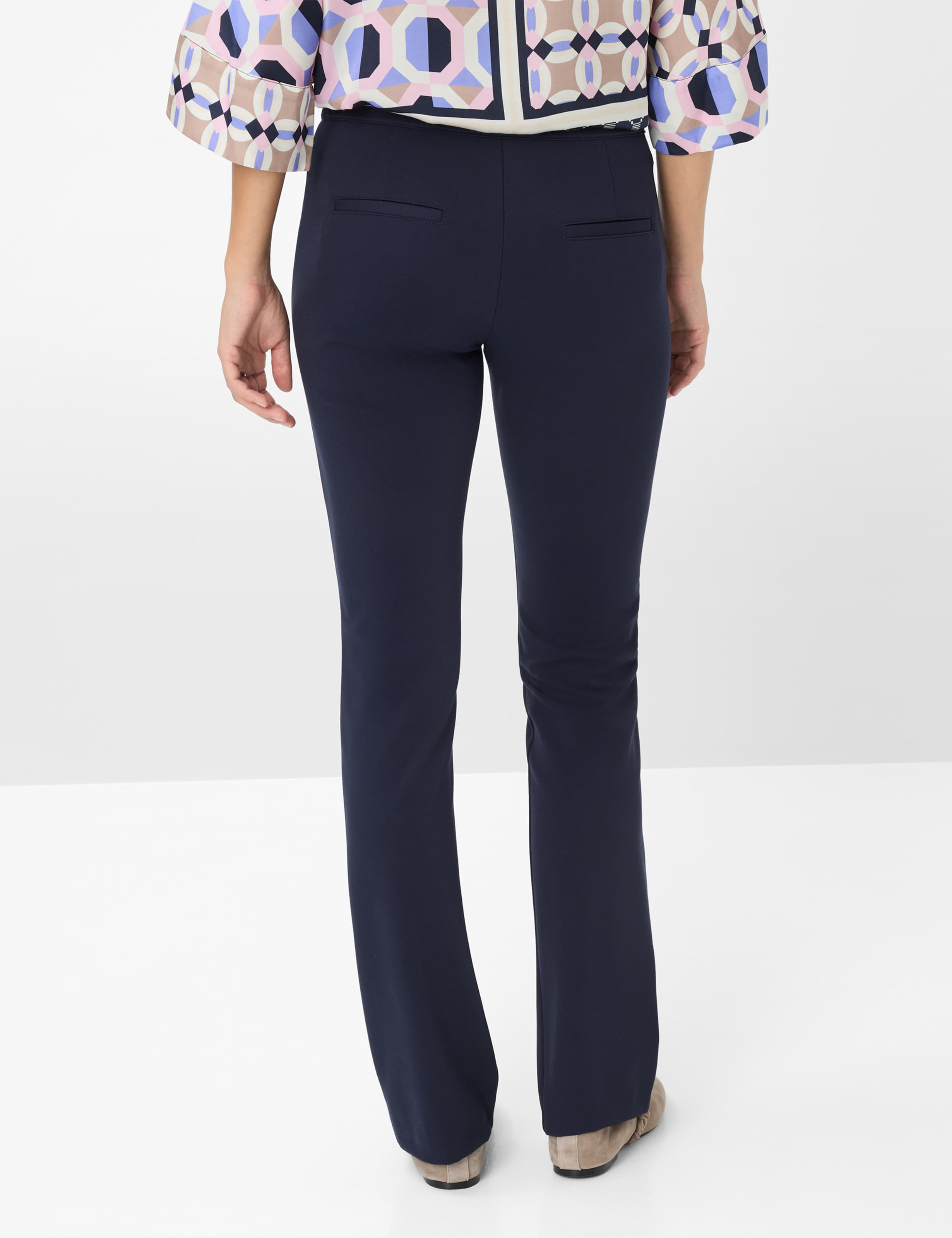 Damen Style MALOU Dunkelblau Skinny Fit Model Rueck