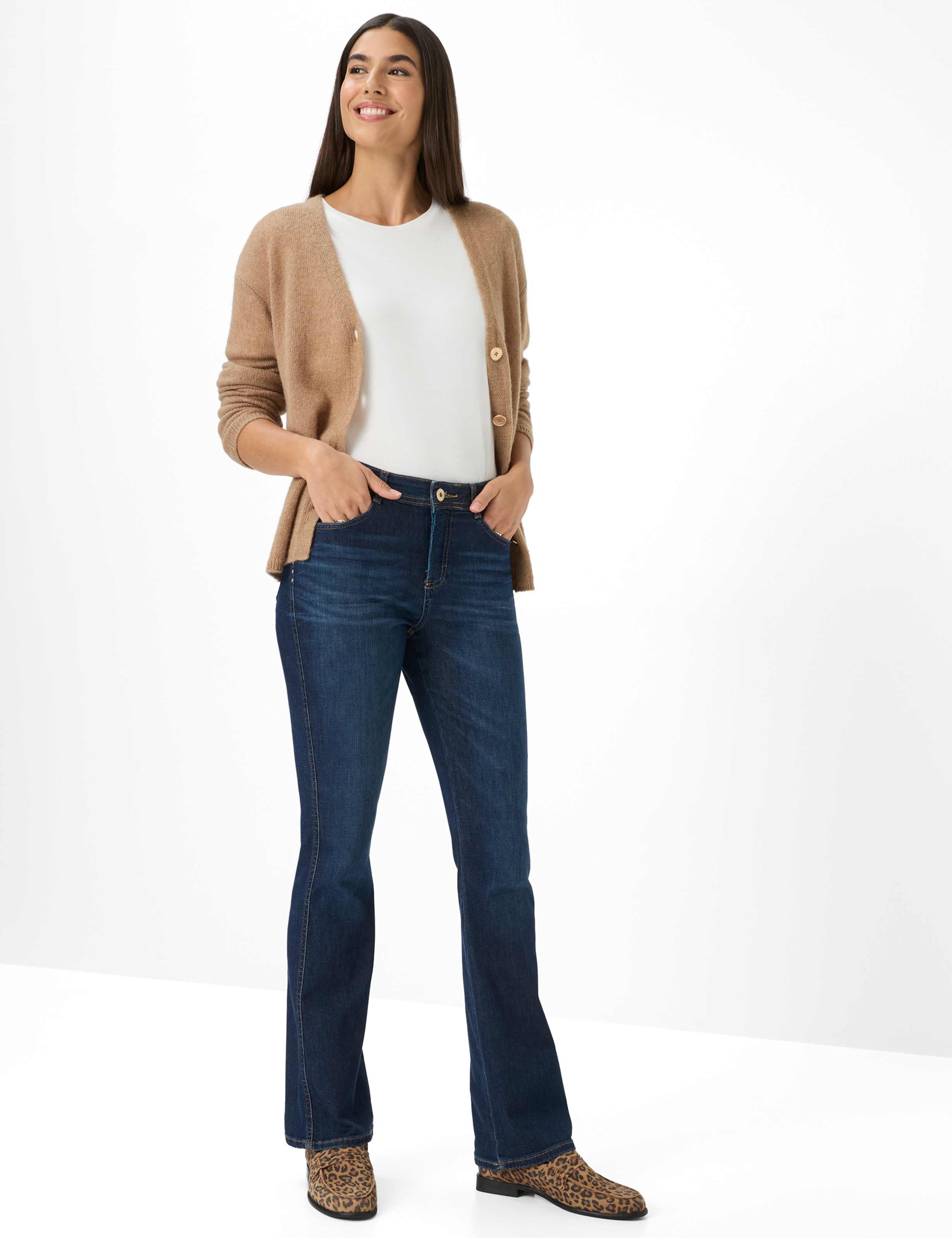 Femme Style ALICIA Marron Clair  Tenue du mannequin