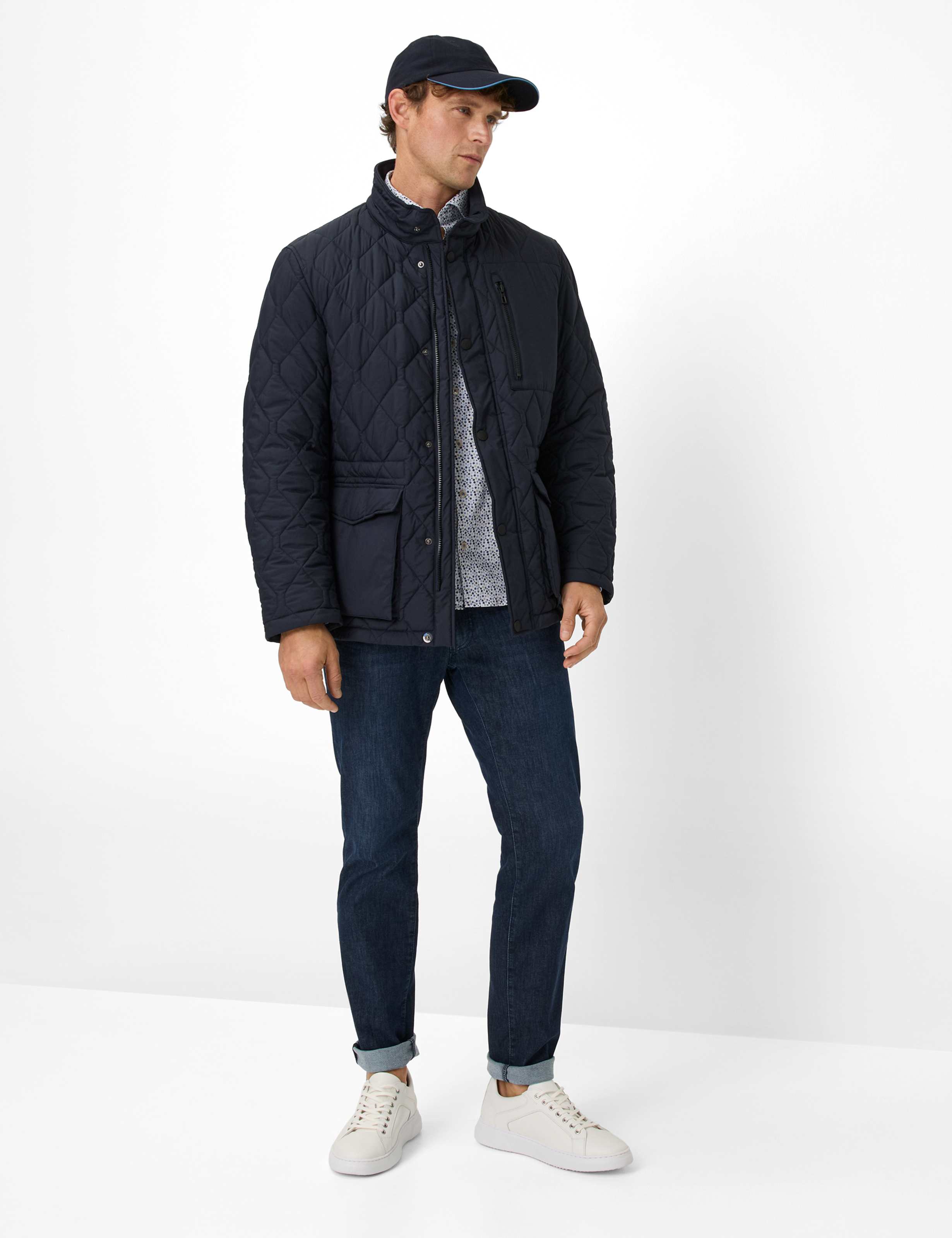 Men Style TOKIO Dark Blue  Model Outfit