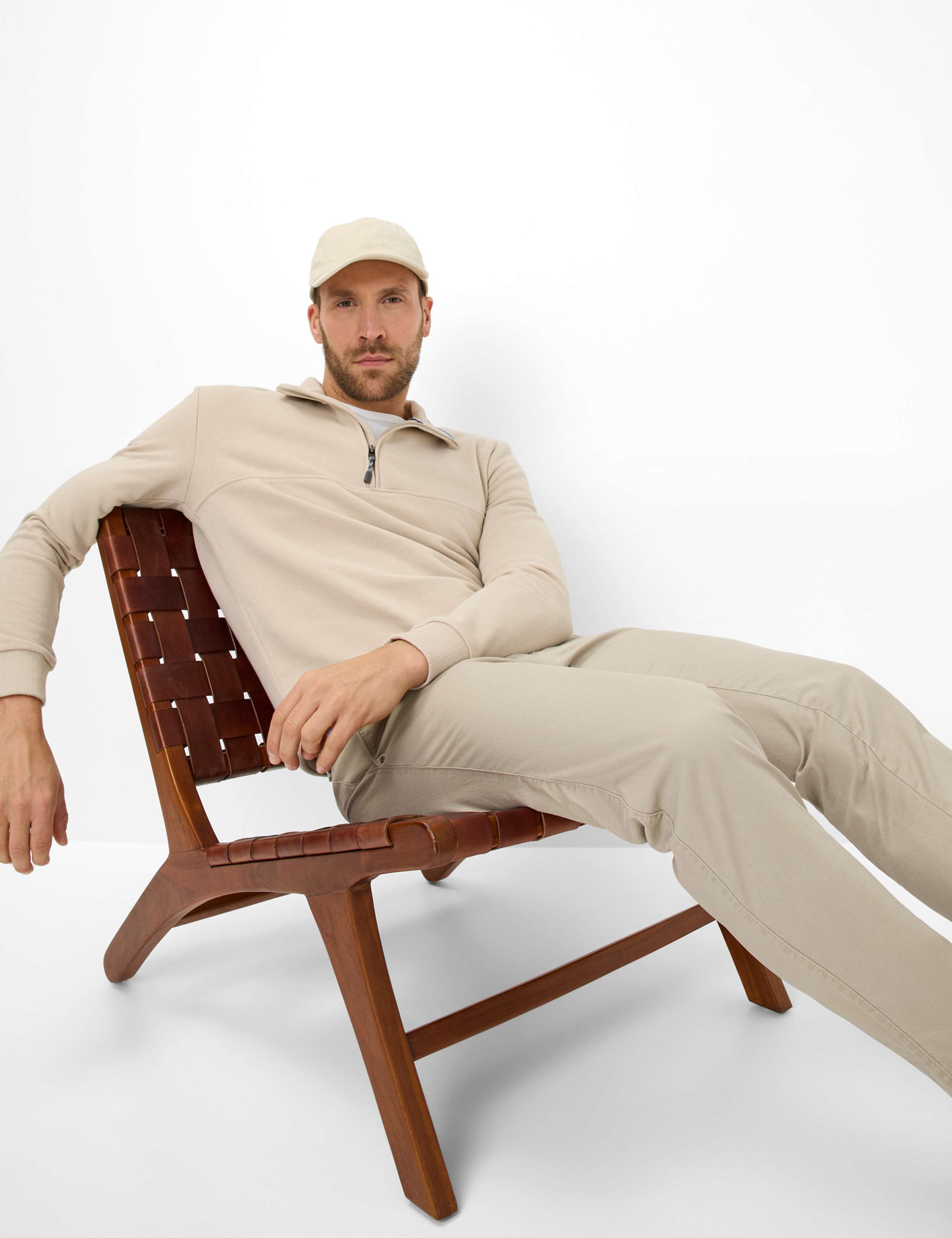 Herre Style FABIO IN Beige Modern Fit Detalje 1