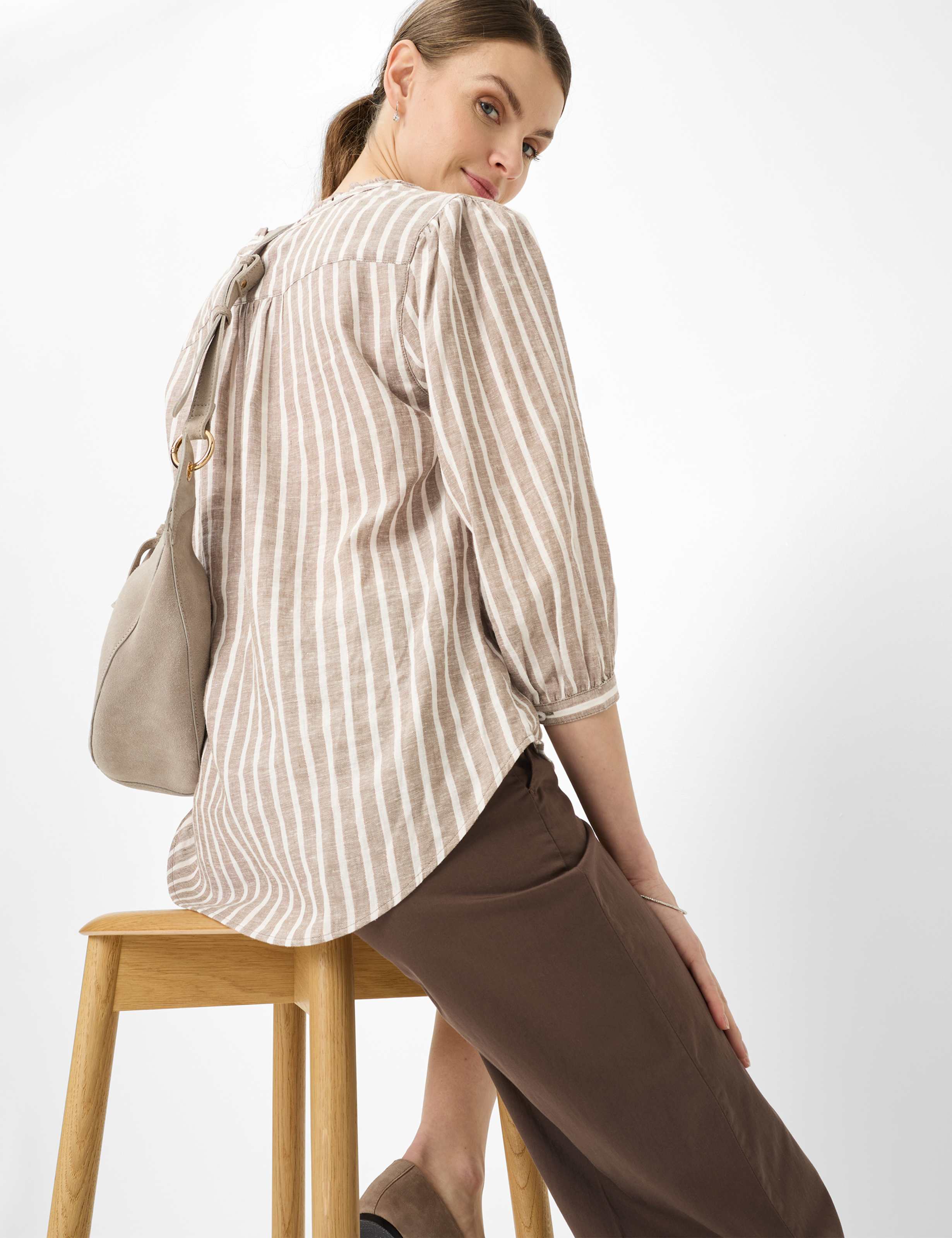 Femme Style VIOLET Marron  Détail 1