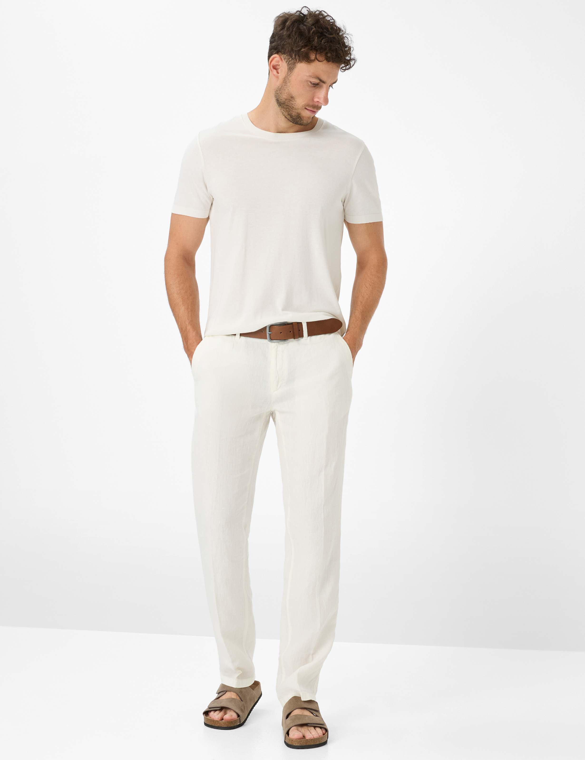 Herren Style EVANS Weiß Regular Fit Model Outfit