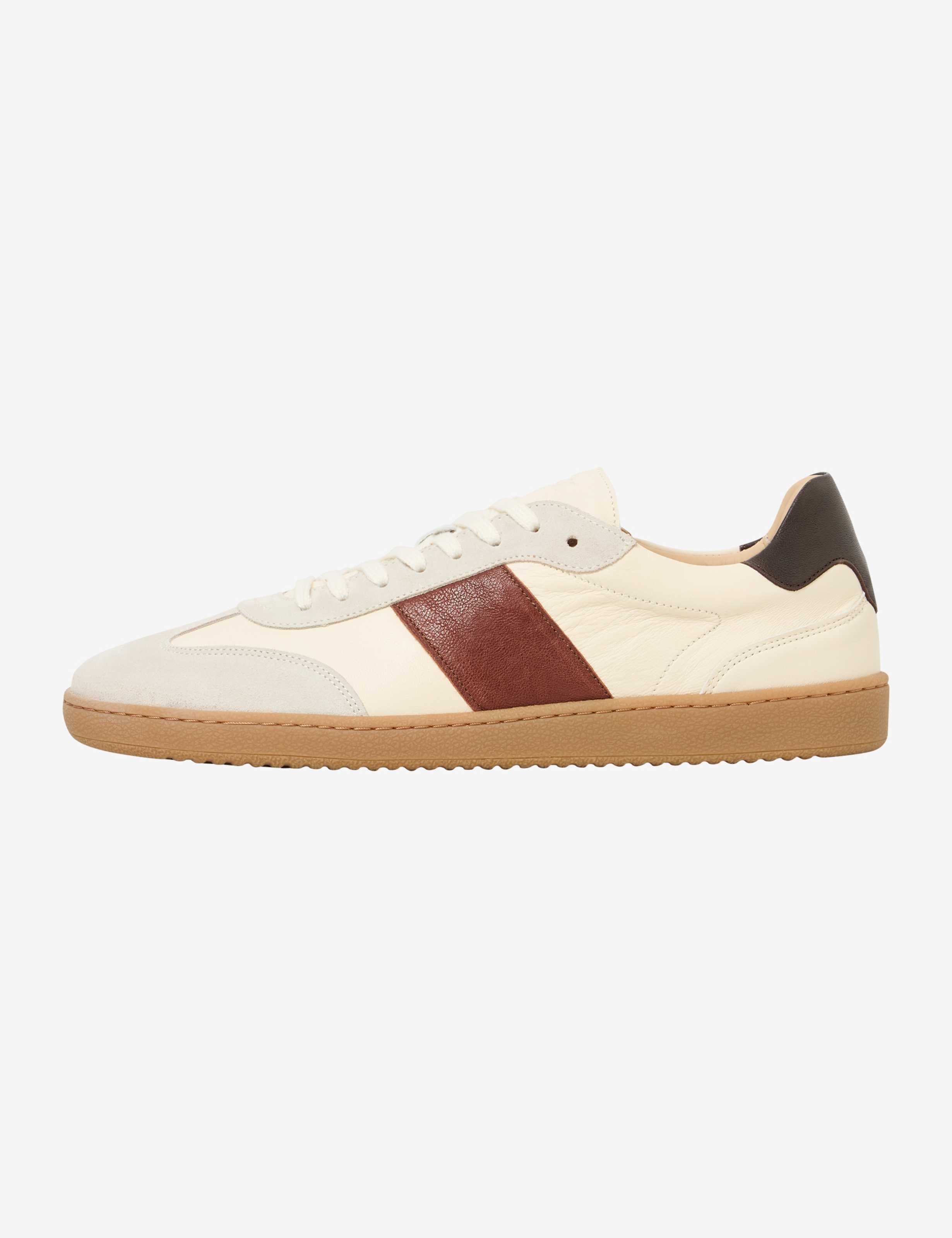 Homme Style CRISTIANO Beige  Tenue du mannequin