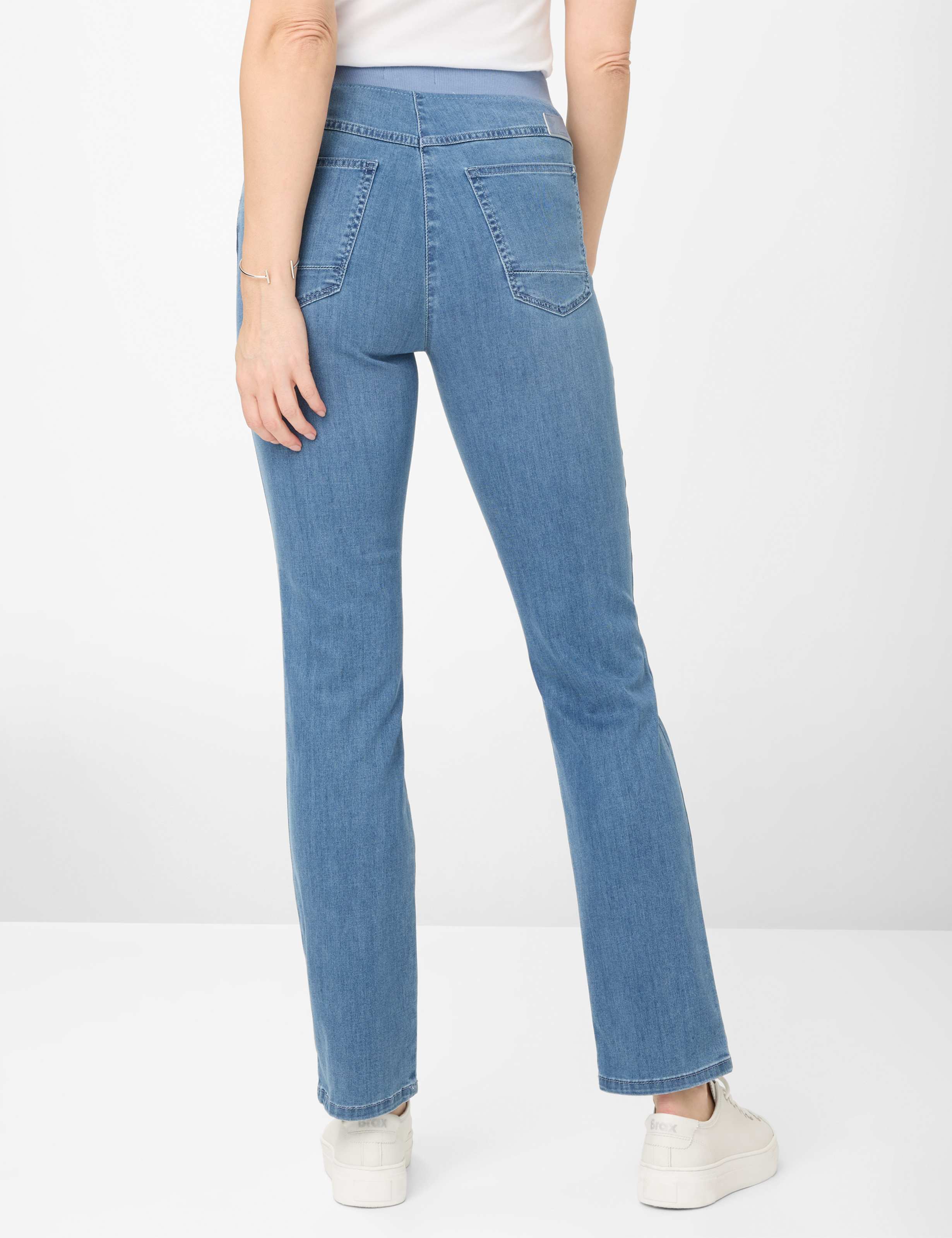 Damen Style PAMINA FUN Denim Hellblau Slim Fit Model Rueck