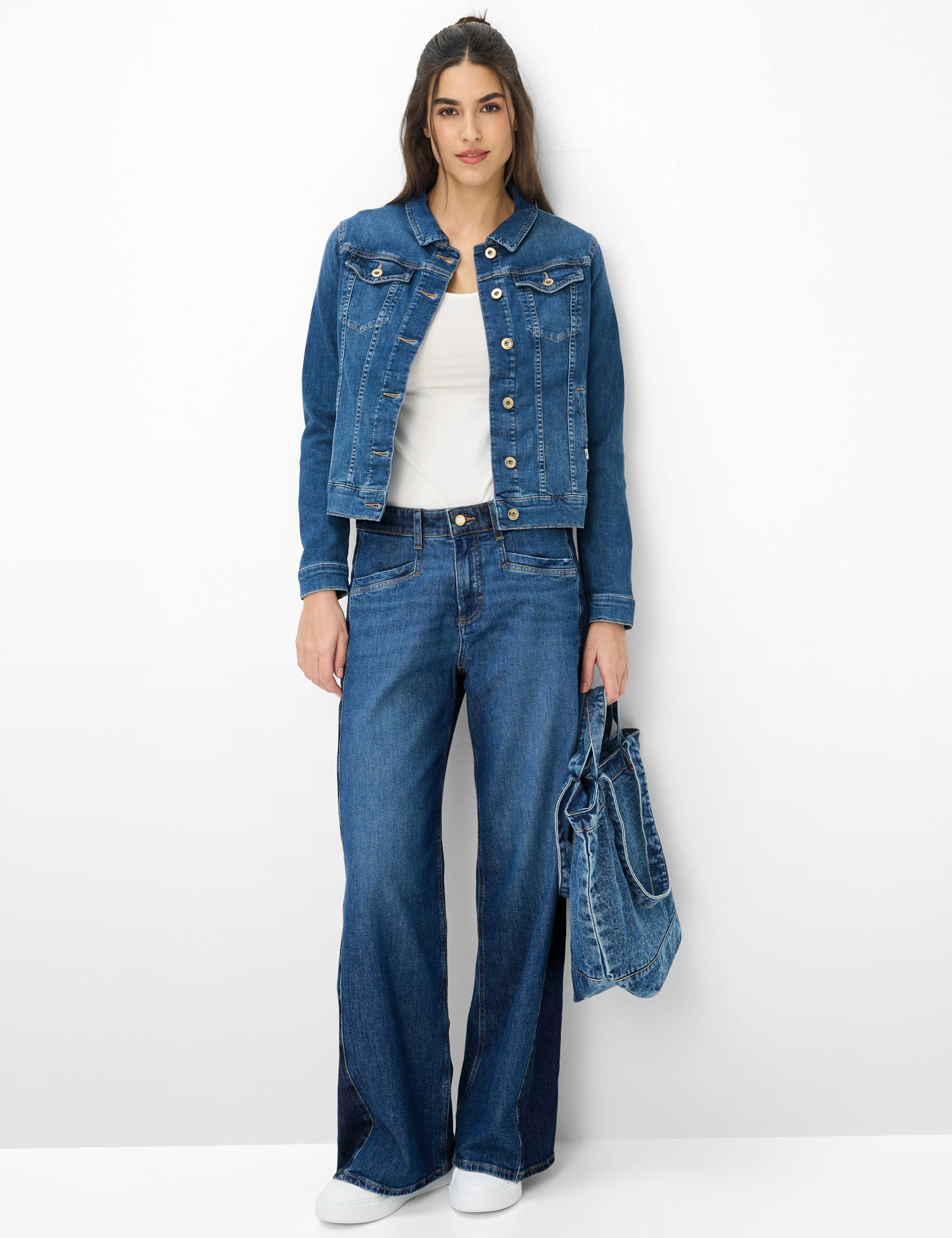 Damen Style MIAMI Denim Blau  Model Outfit