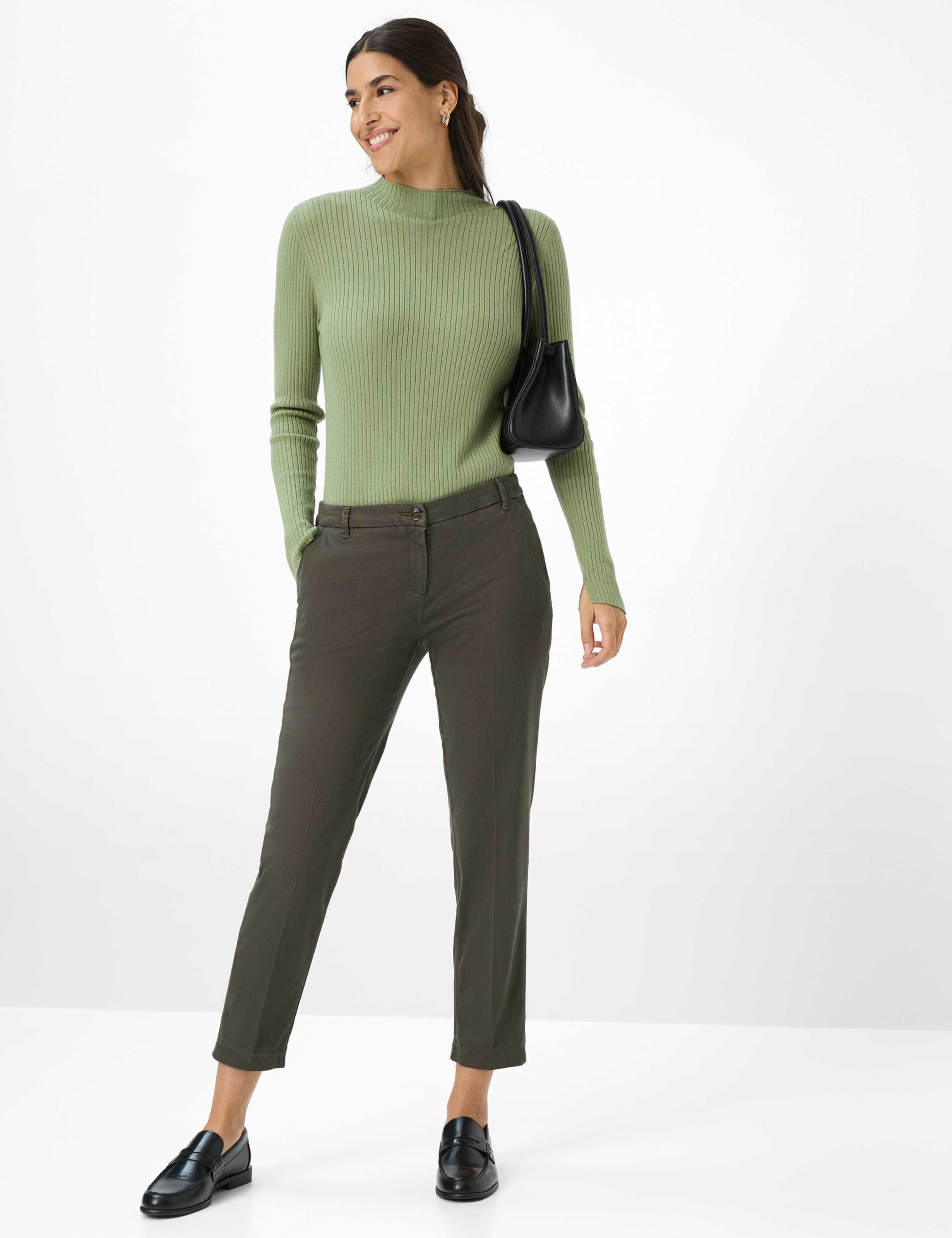 Dame Style MARON S Grøn Regular Fit Model Outfit