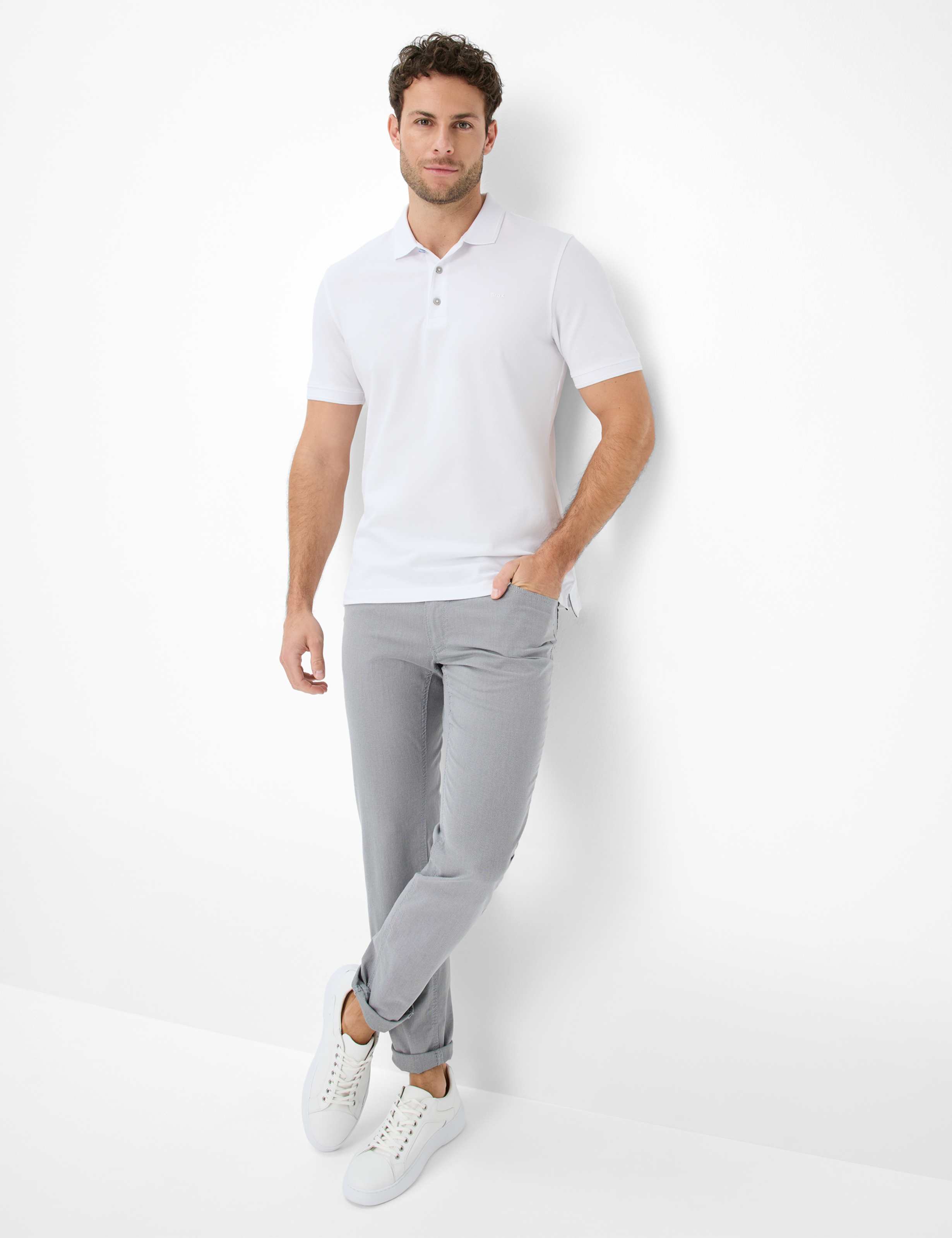 Herren Style CHUCK Grau Modern Fit Model Outfit