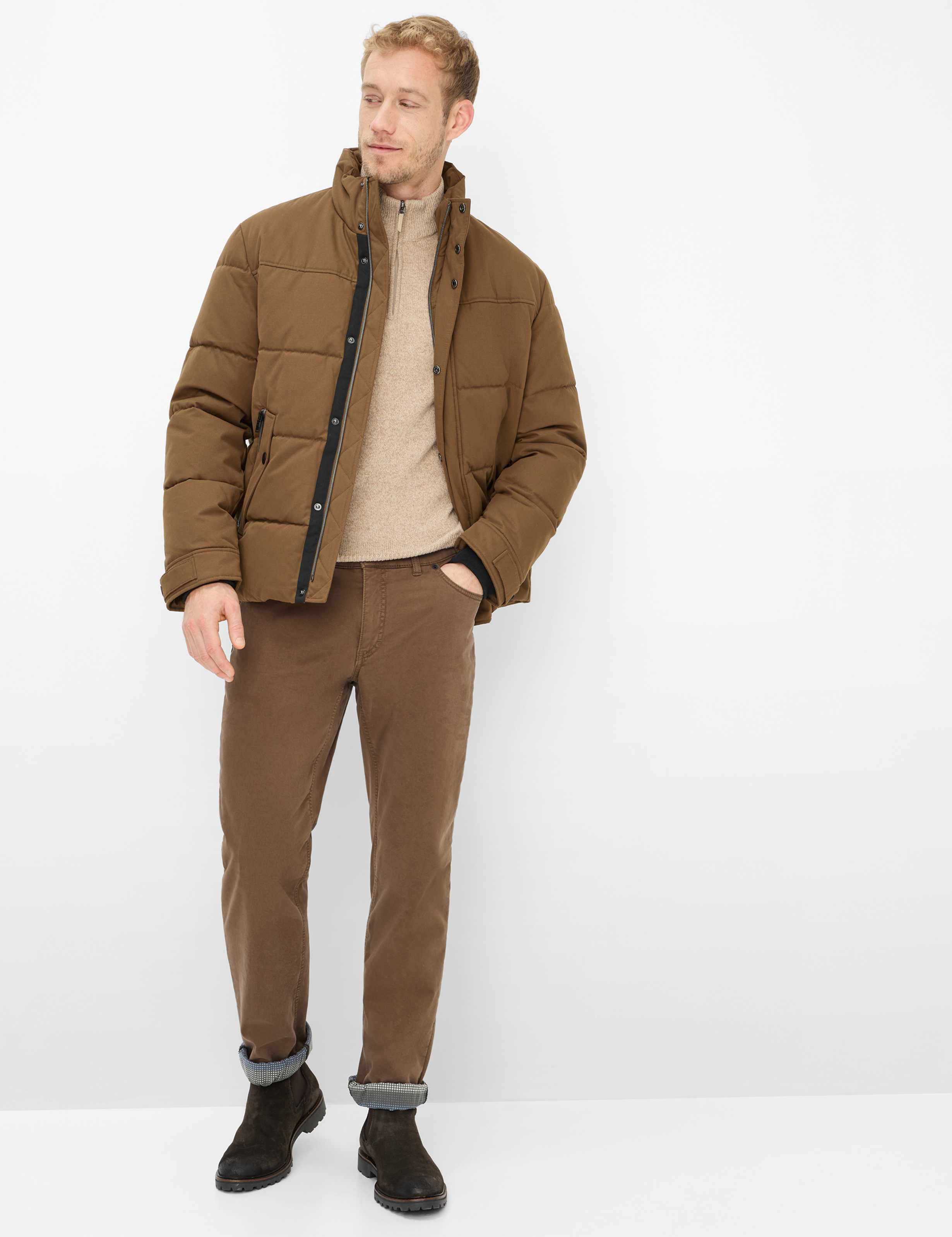 Homme Style COOPER TT Marron Regular Fit Tenue du mannequin