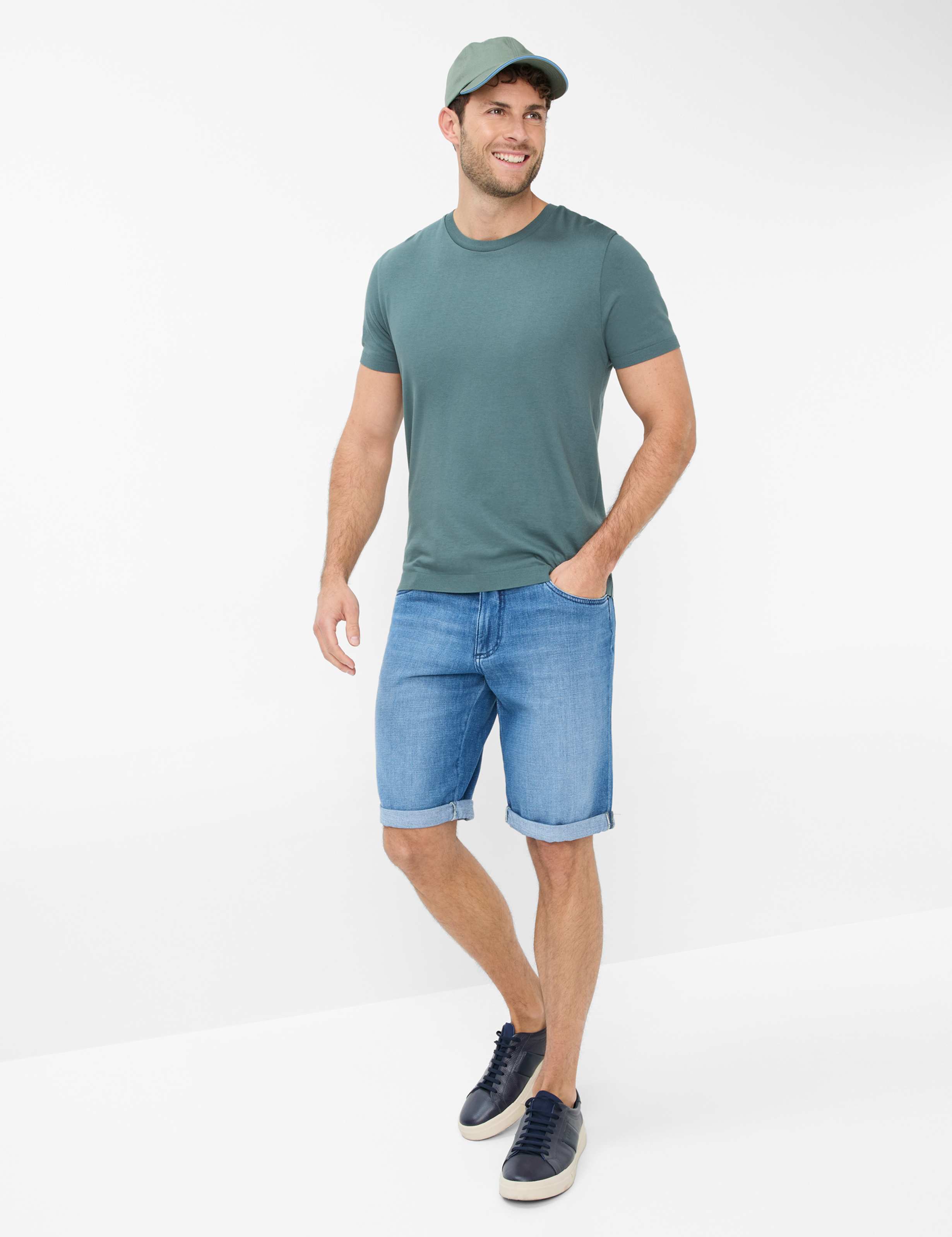 Men Style BRAD Denim Blue Regular Fit Model Outfit