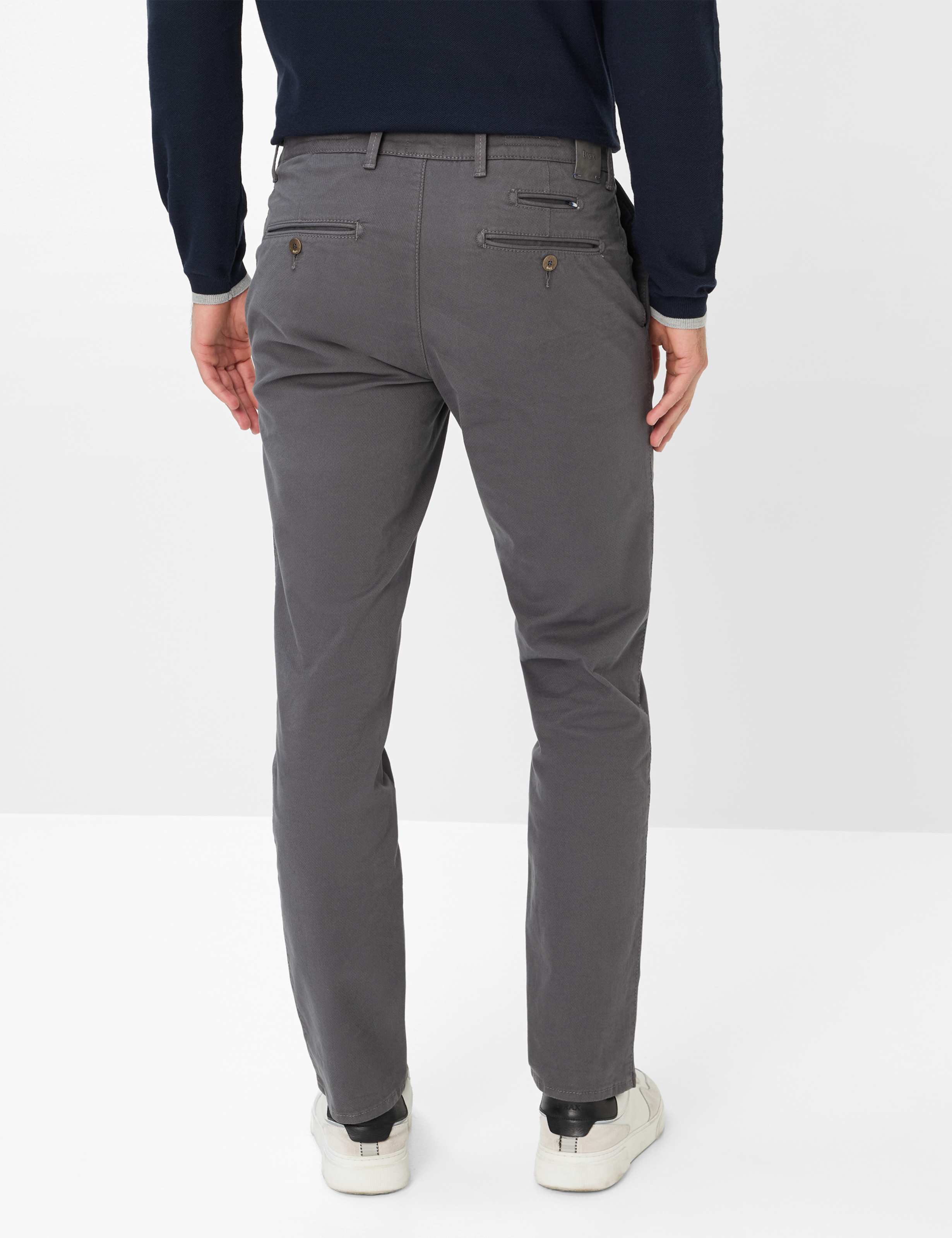Herren Style FABIO IN Dunkelgrau Modern Fit Model Rueck