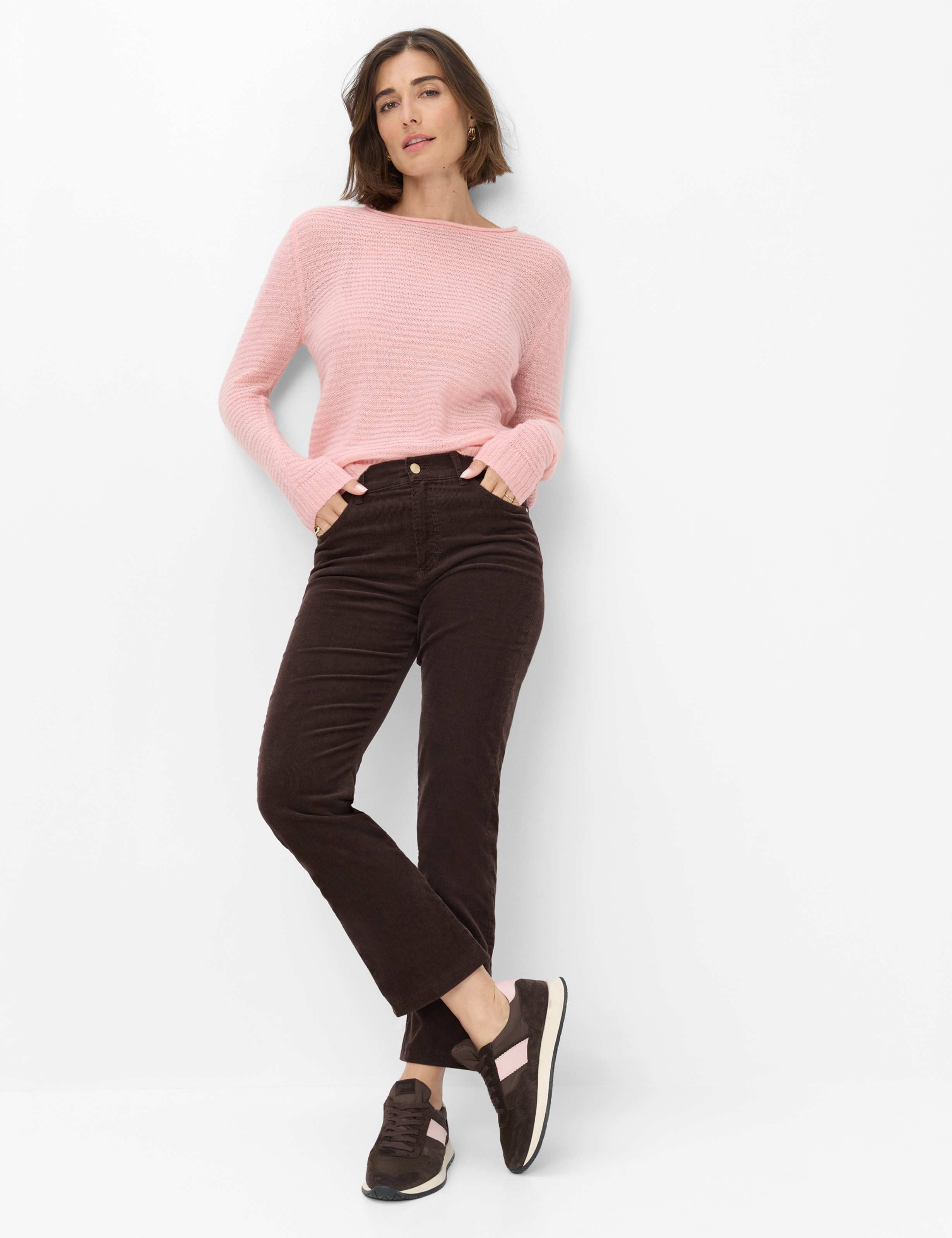 Femme Style LESLEY Rose  Tenue du mannequin