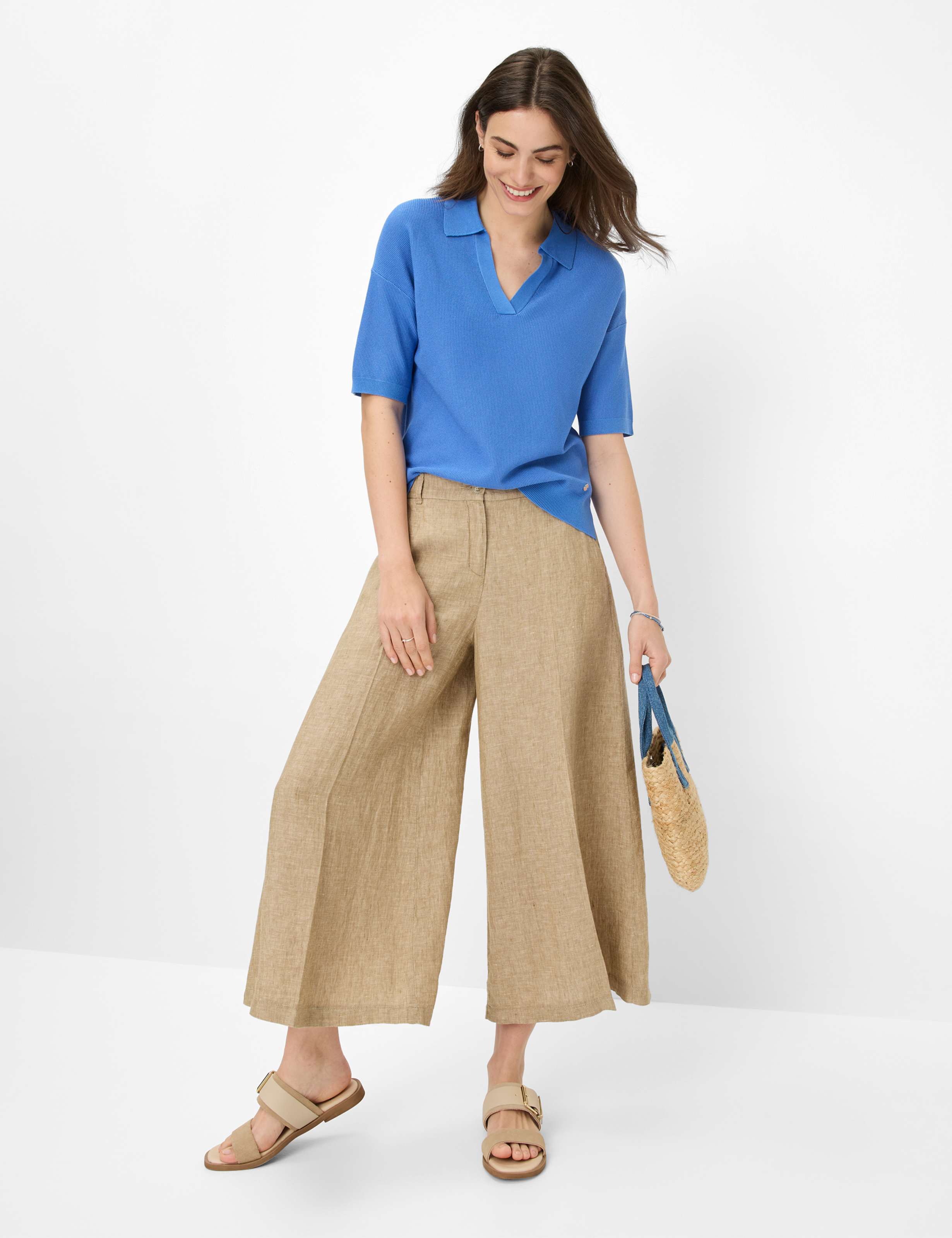 Women Style LILIAN Blue  Model Outfit
