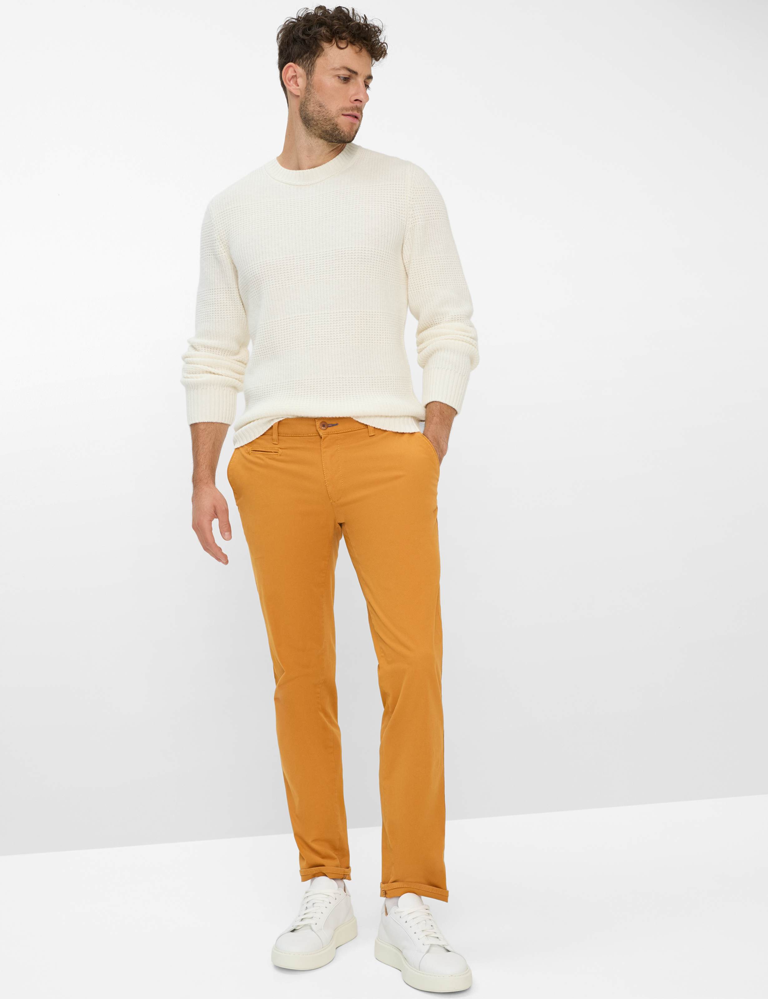 Herren Style FABIO IN Dunkelorange Modern Fit Model Outfit