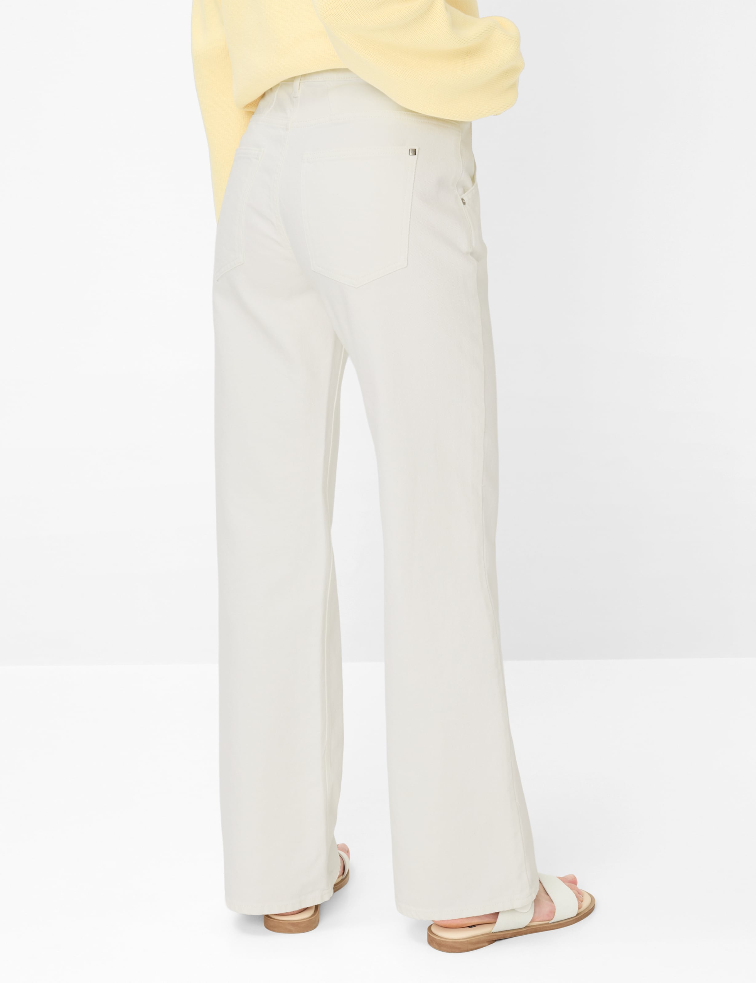 Shades of White, Women, Style MAINE, MODEL_RUECK_ISHOP