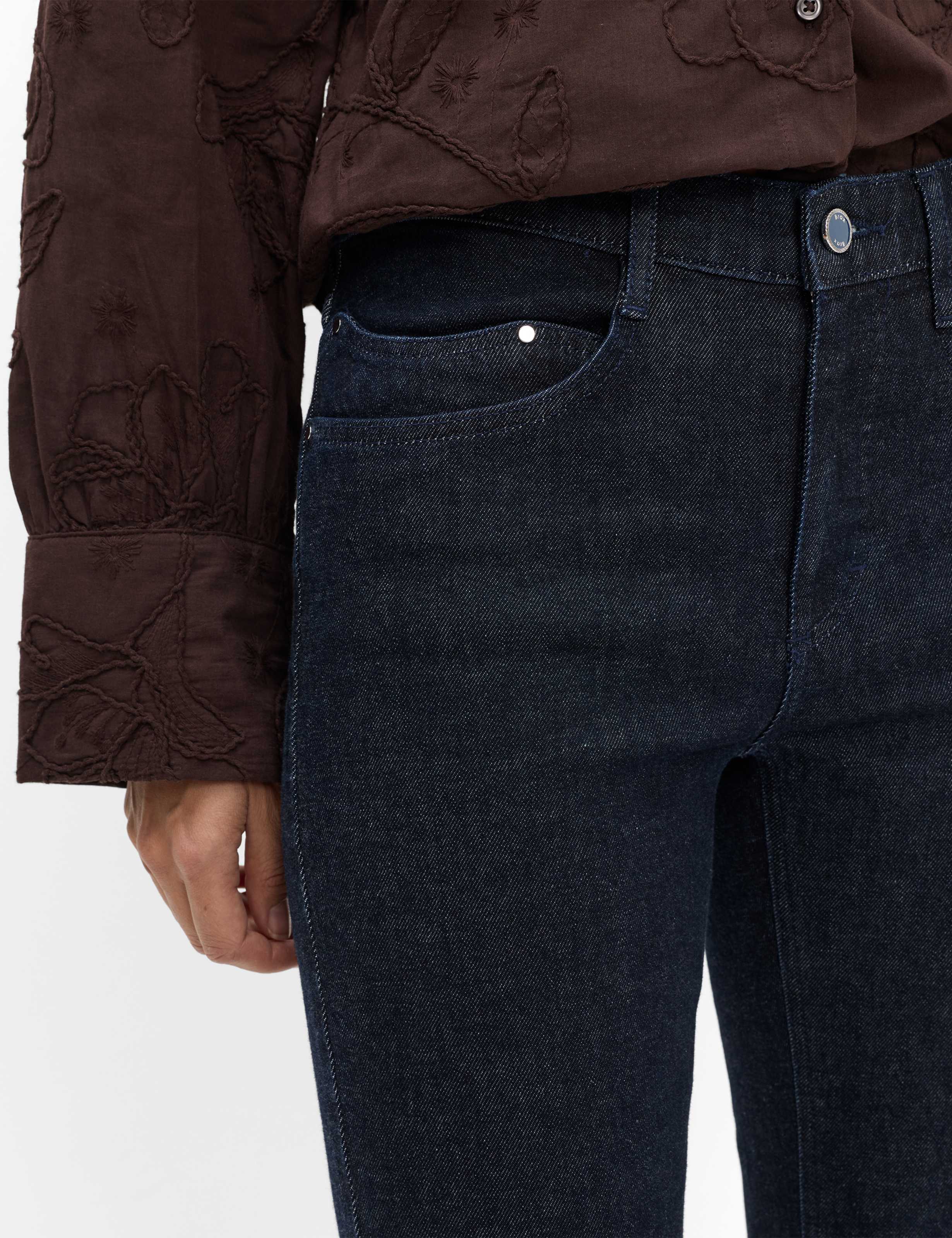 Dame Style MARY Denim Mørkeblå Regular Fit Detalje 2