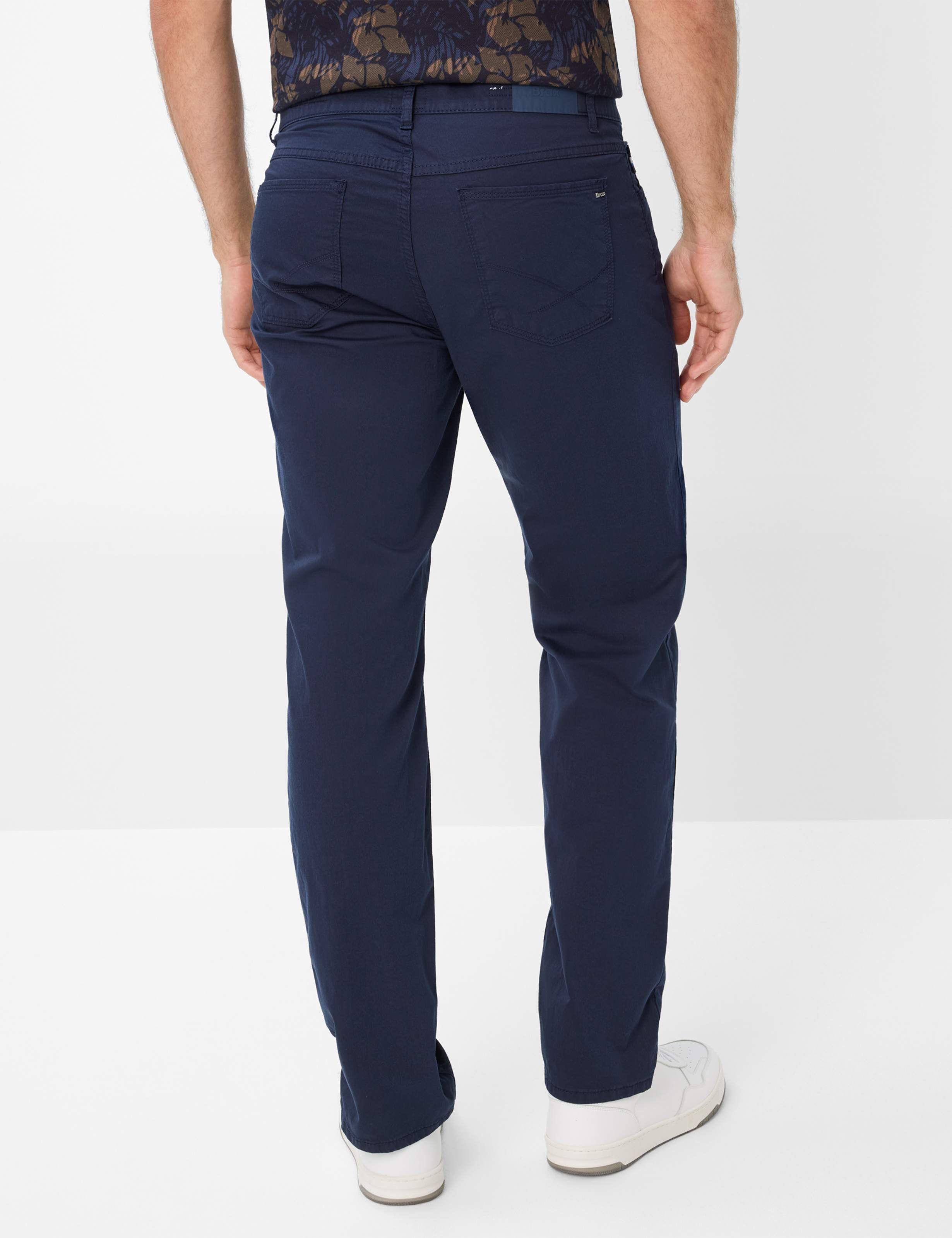 Herren Style COOPER Dunkelblau Regular Fit Model Rueck