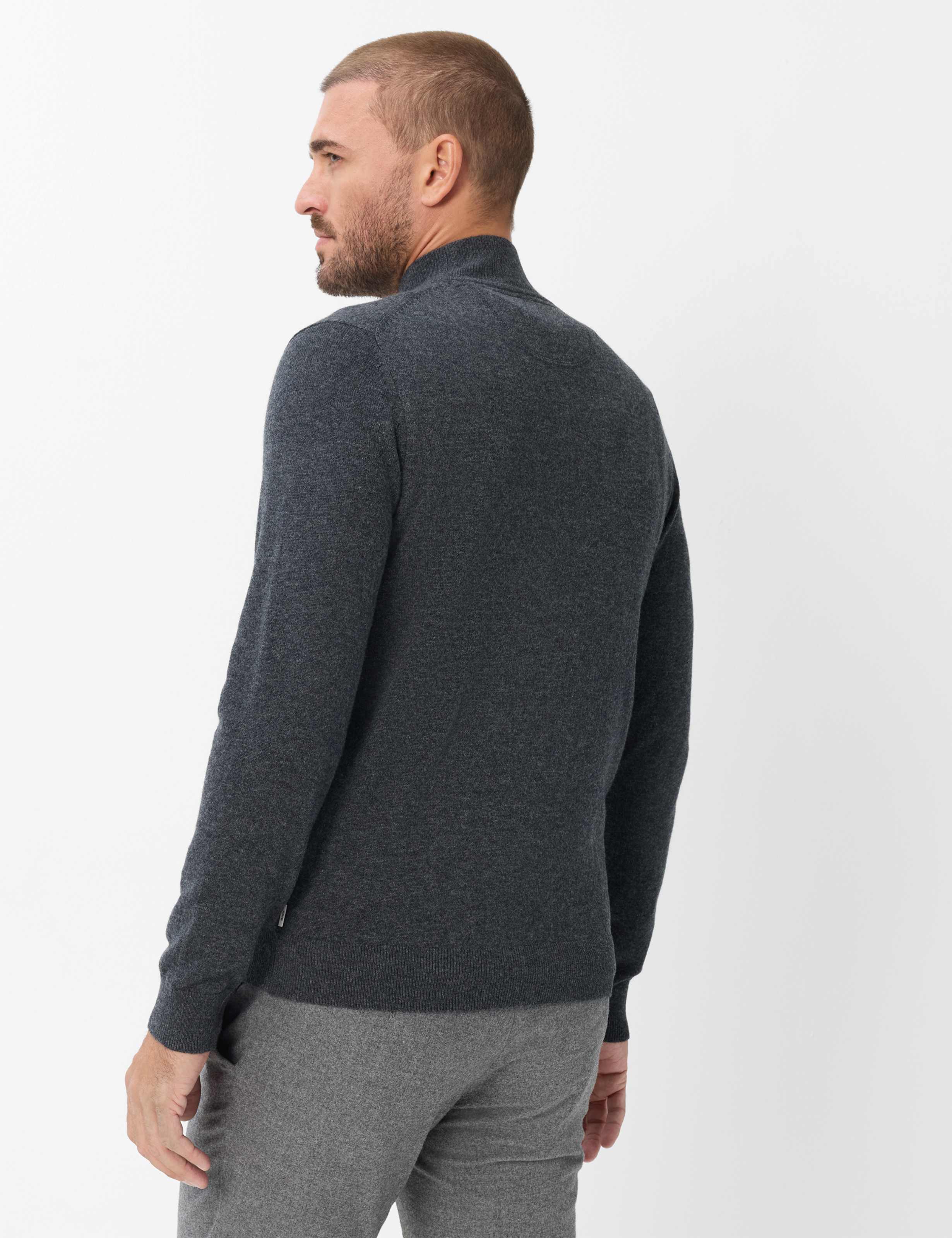 Men Style BEN Dark Grey  Model back