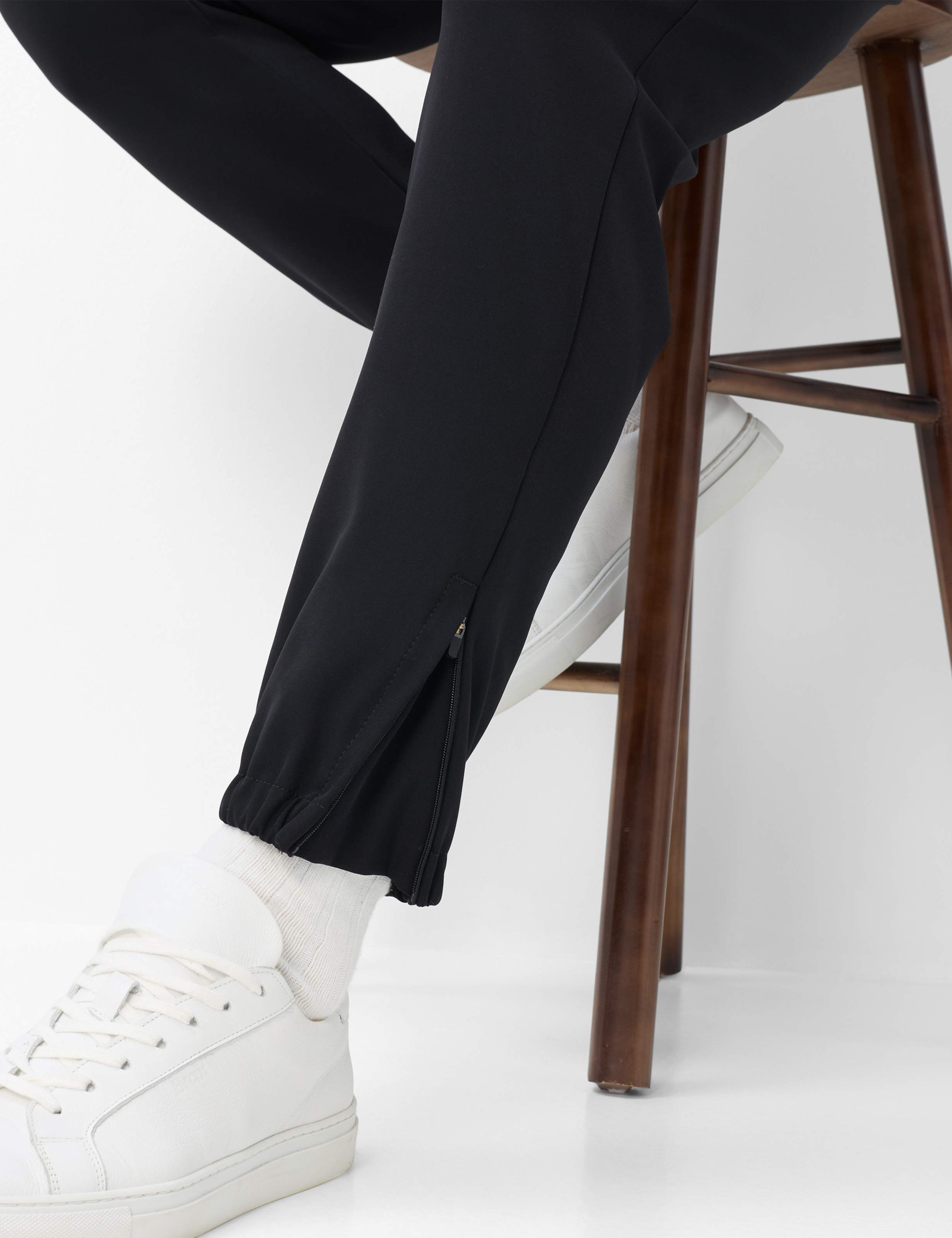 Homme Style PHIL Noir Tapered Fit Détail 1