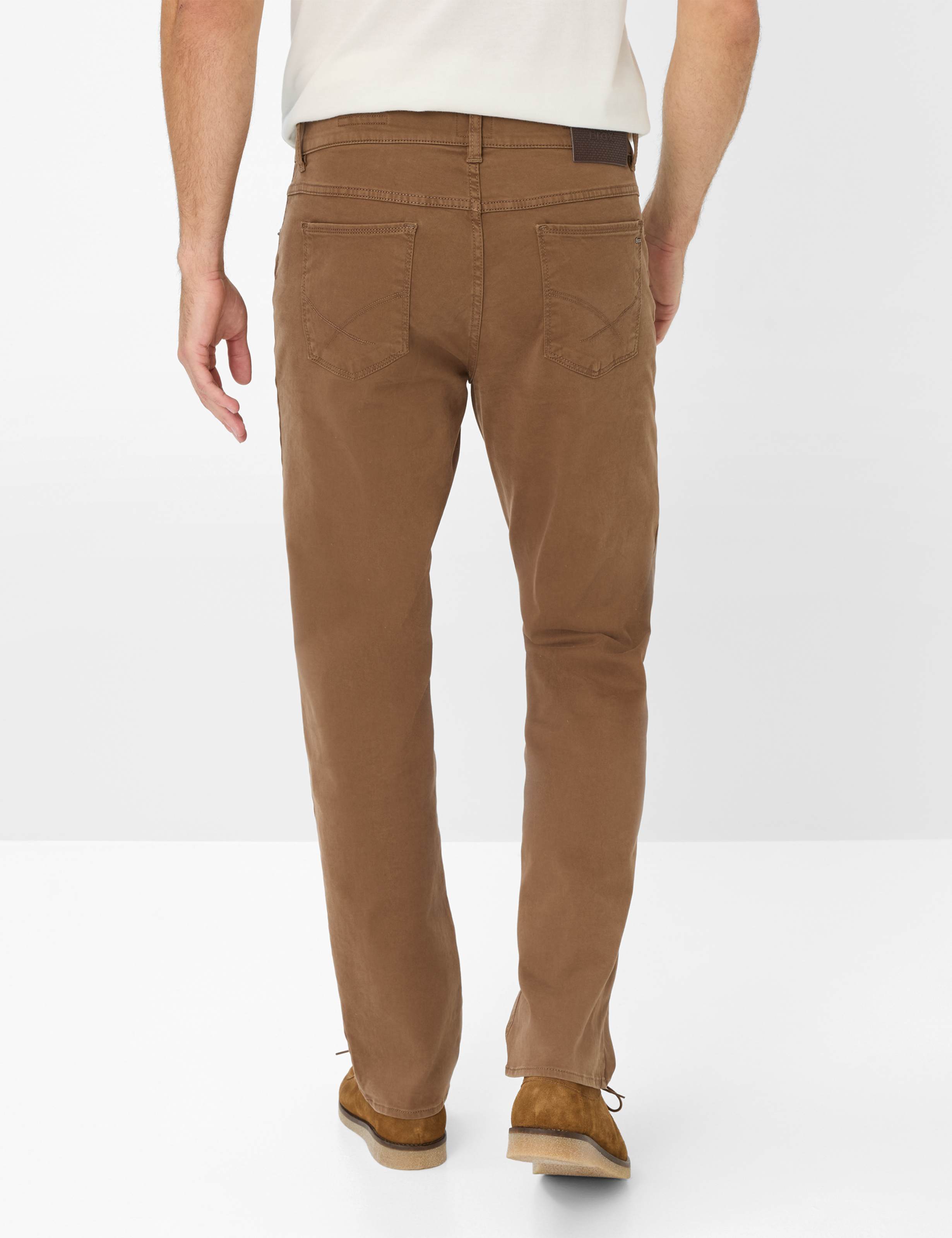 Herren Style COOPER Braun Regular Fit Model Rueck