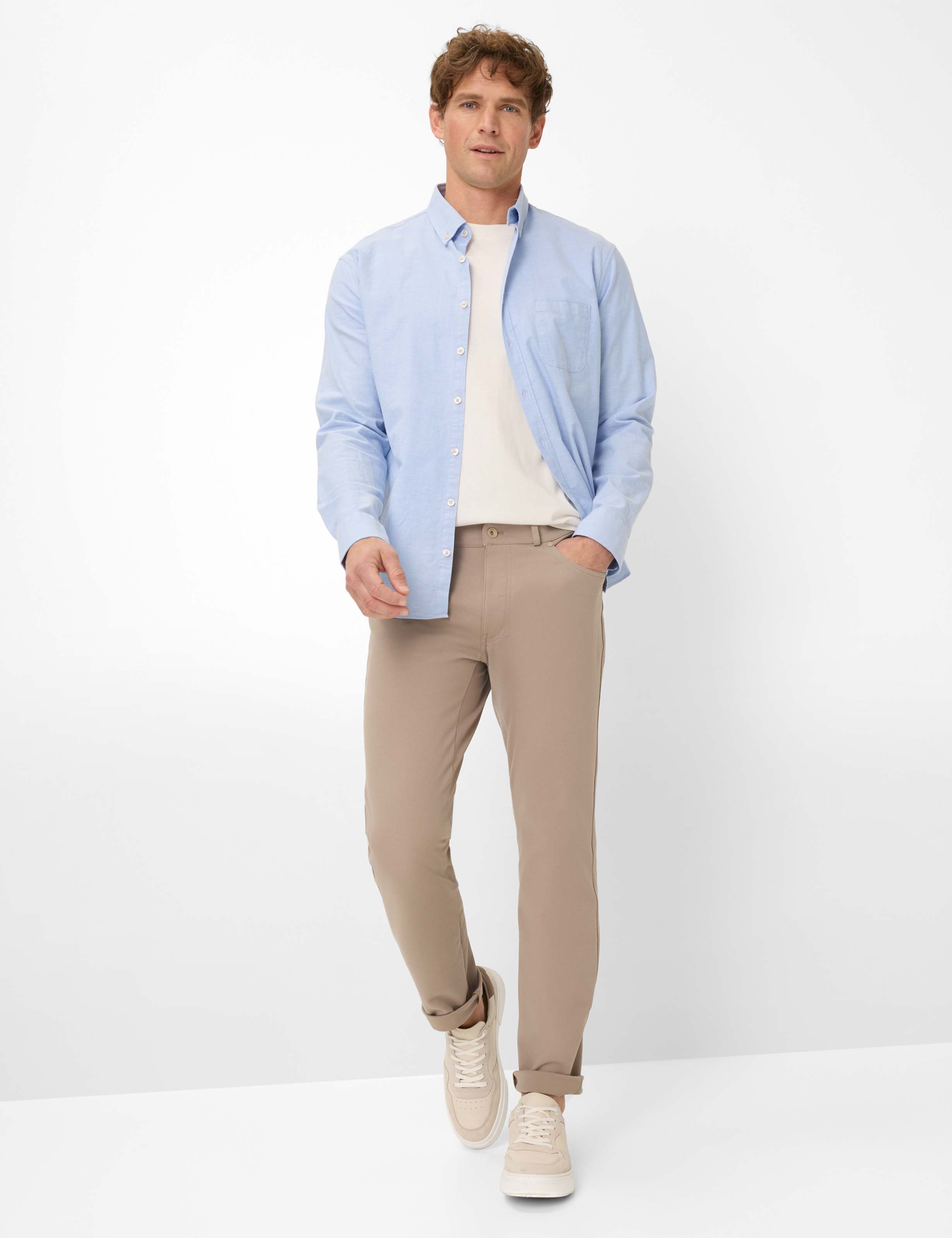 Herren Style CHUCK Beige Modern Fit Model Outfit