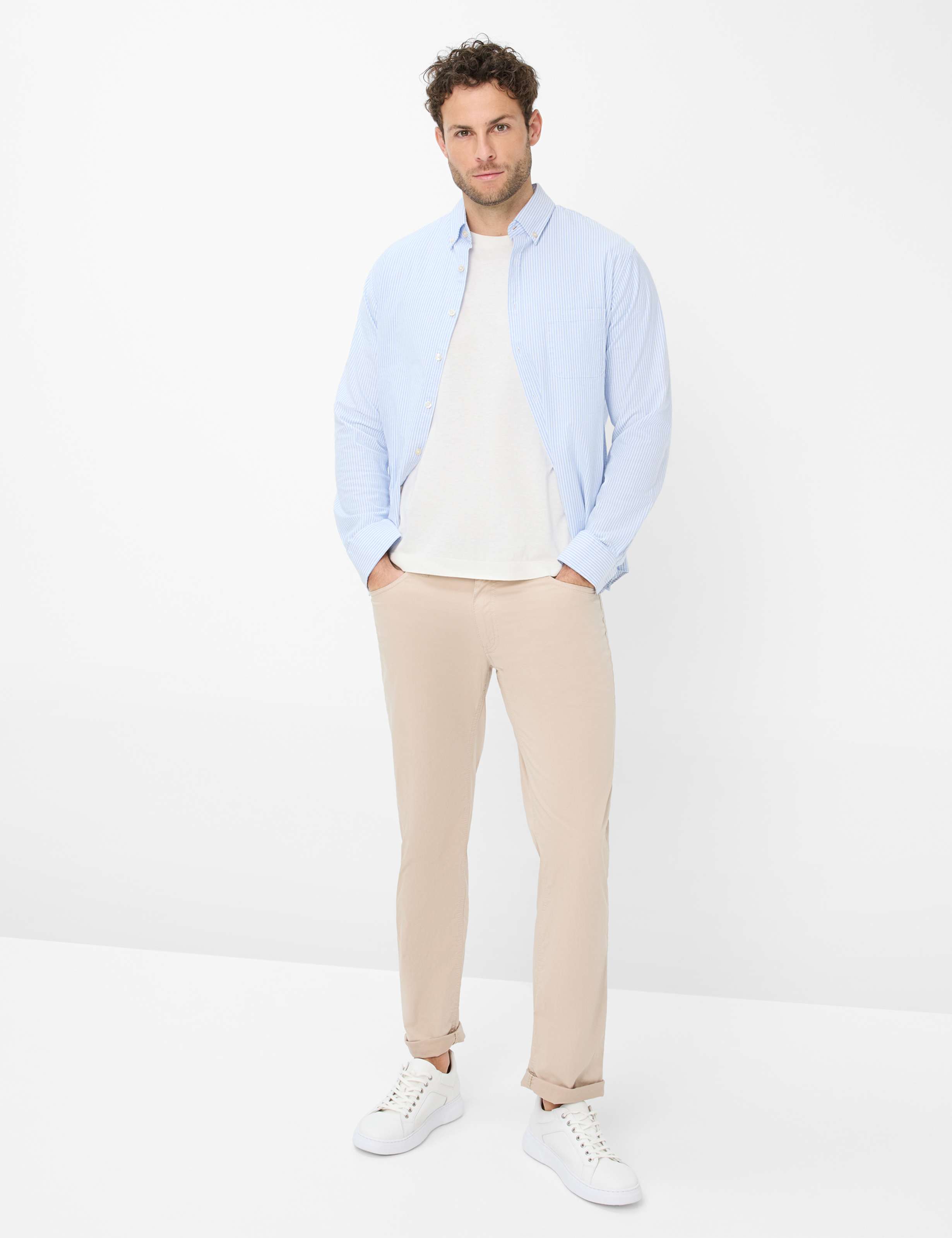 Homme Style COOPER Beige Regular Fit Tenue du mannequin